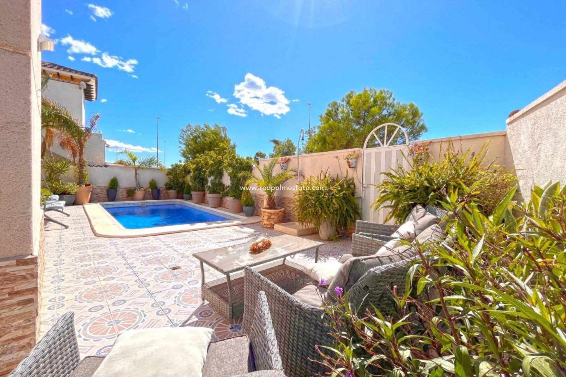 Resale - Villa -
Orihuela Costa - Costa Blanca