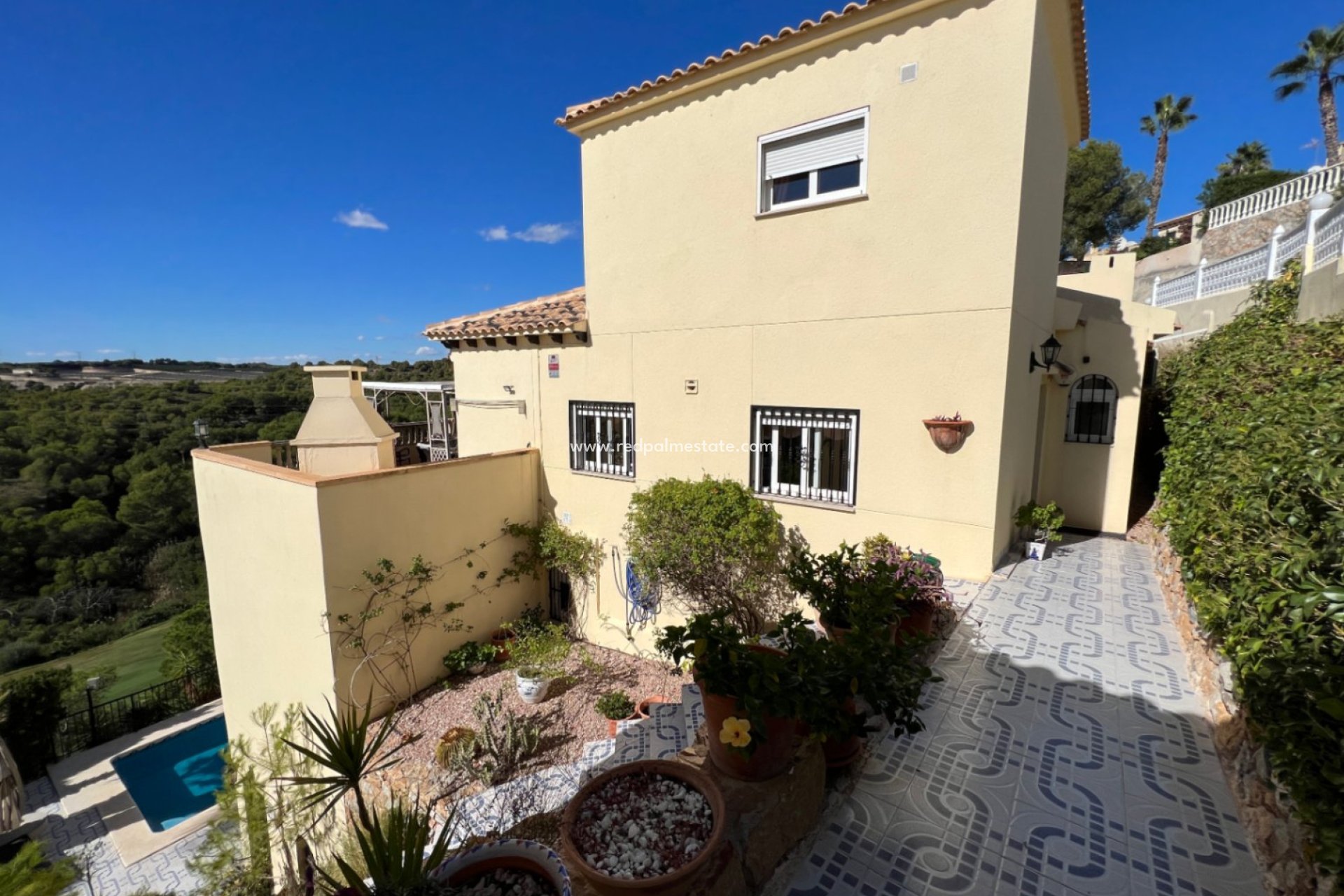 Resale - Villa -
Orihuela Costa - Costa Blanca