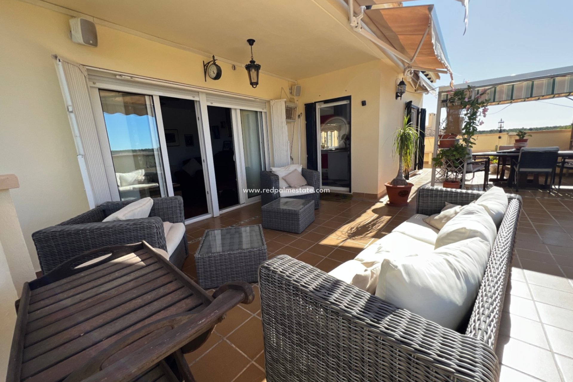 Resale - Villa -
Orihuela Costa - Costa Blanca