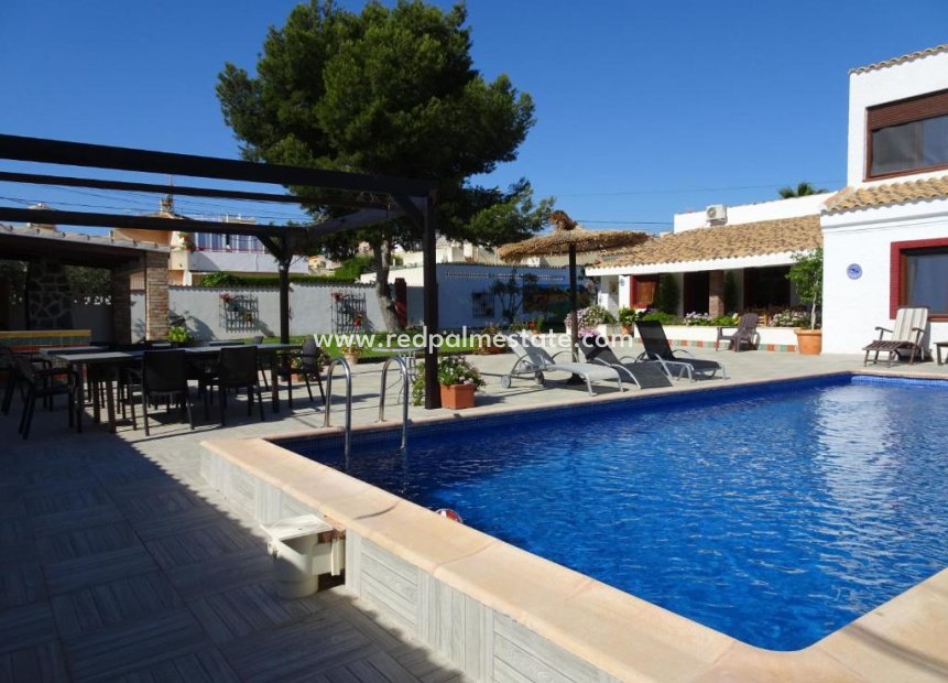 Resale - Villa -
Orihuela Costa - Costa Blanca