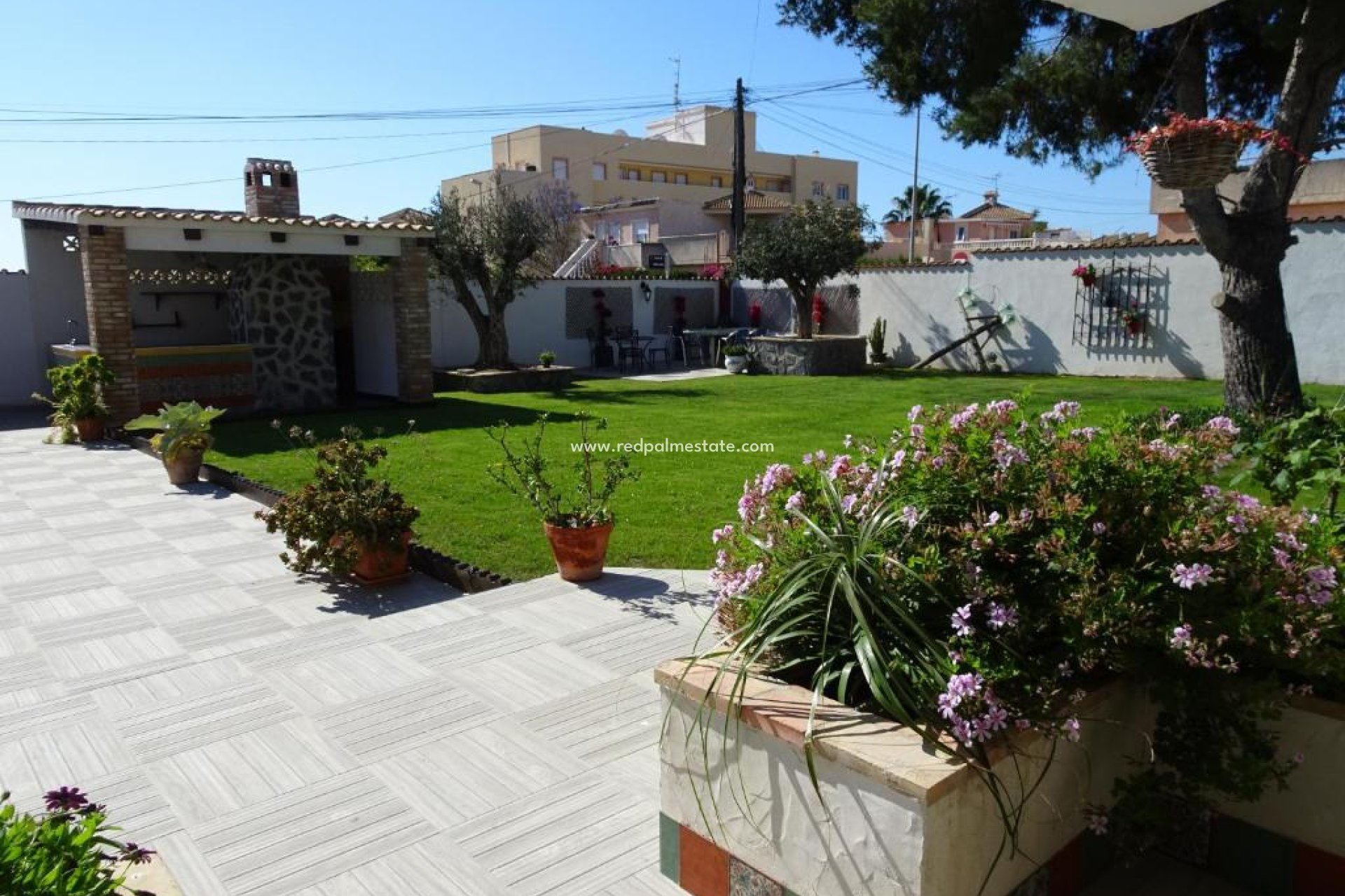 Resale - Villa -
Orihuela Costa - Costa Blanca