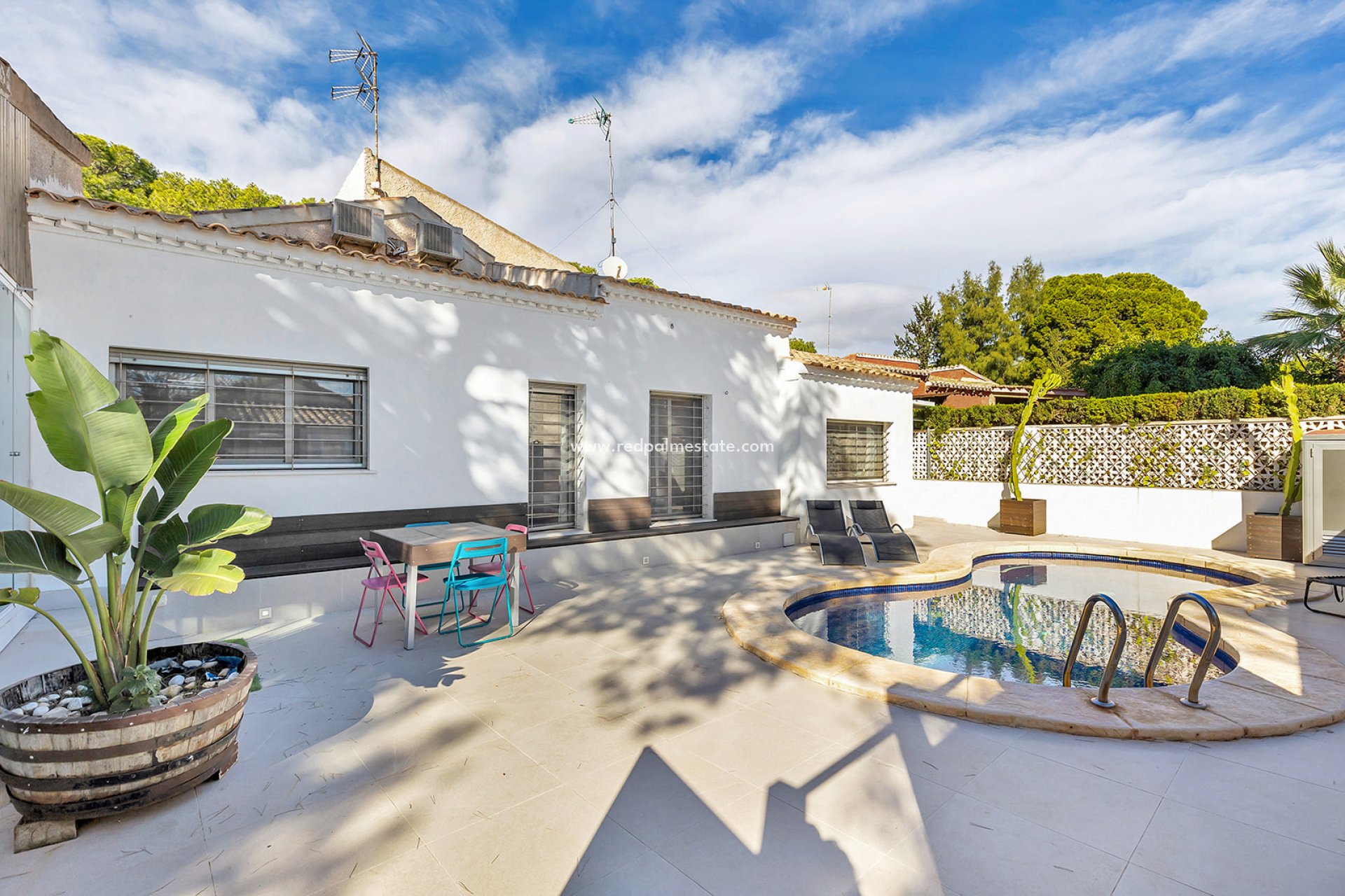 Resale - Villa -
Orihuela Costa - Costa Blanca