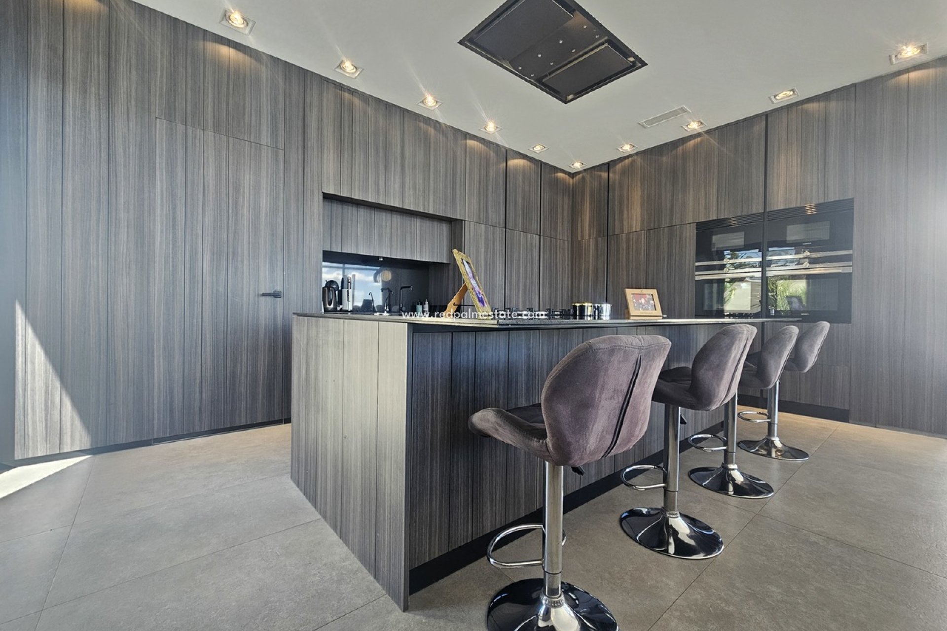 Resale - Villa -
Orihuela Costa - Costa Blanca