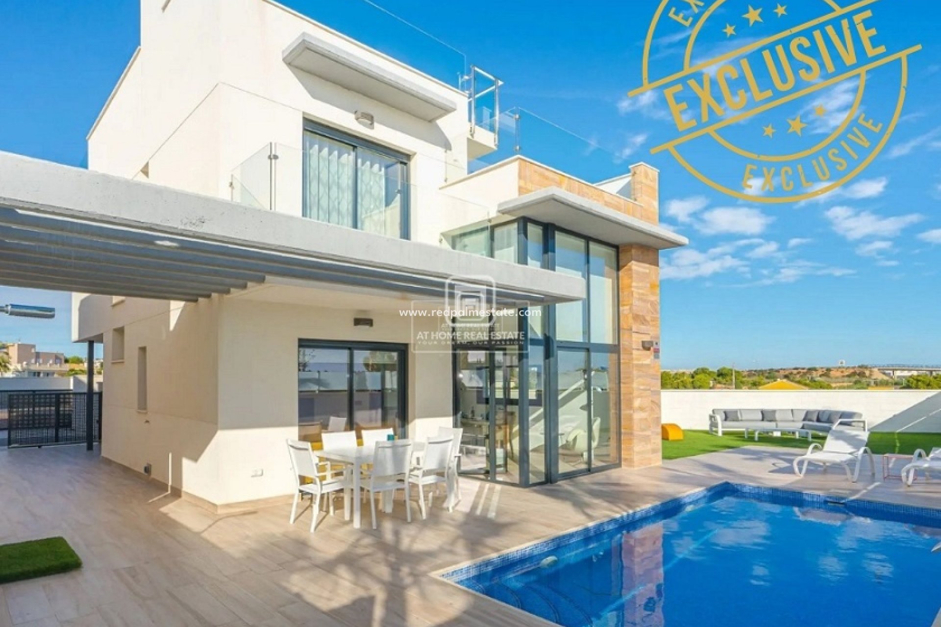 Resale - Villa -
Orihuela Costa - Costa Blanca