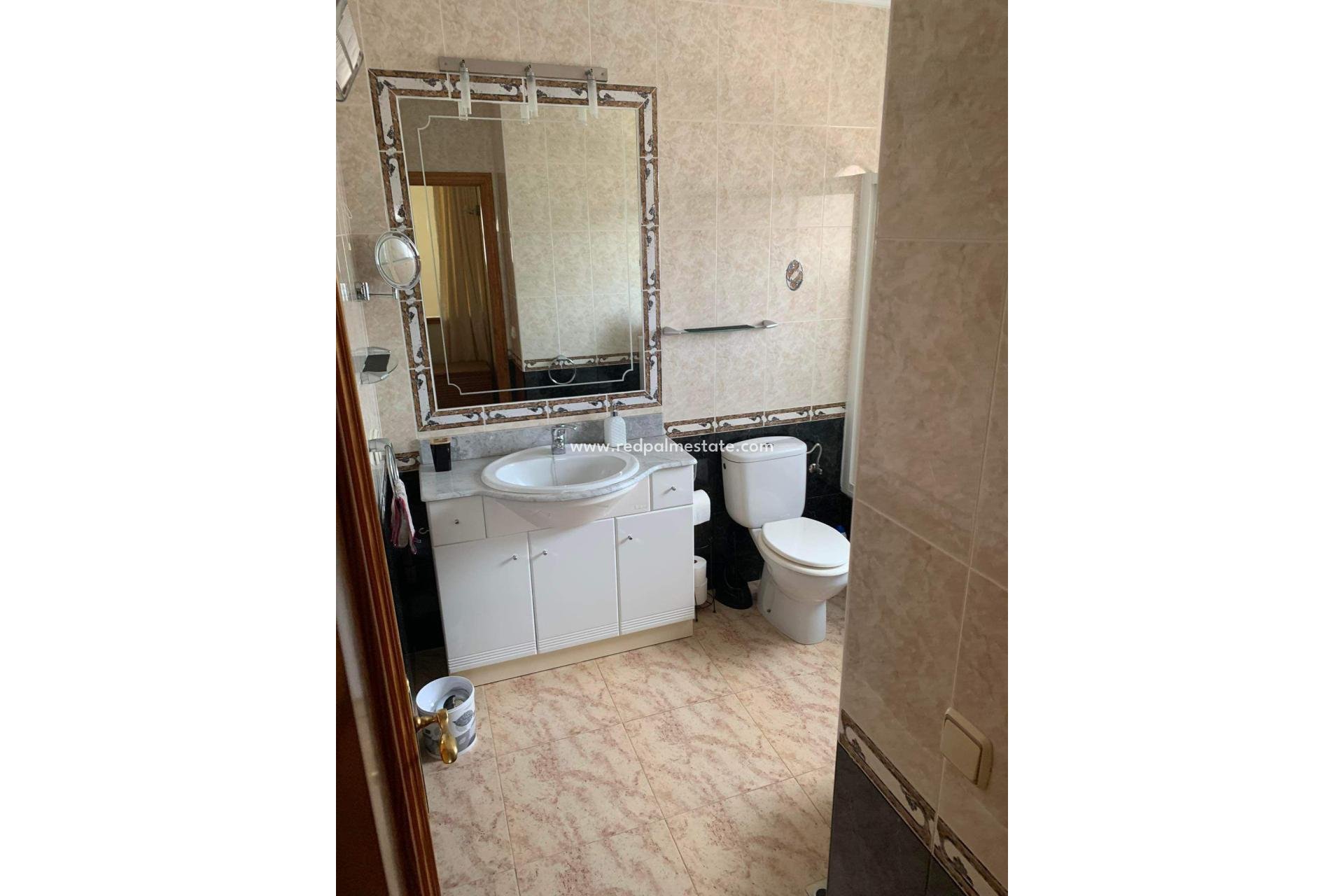 Resale - Villa -
Orihuela Costa - Costa Blanca