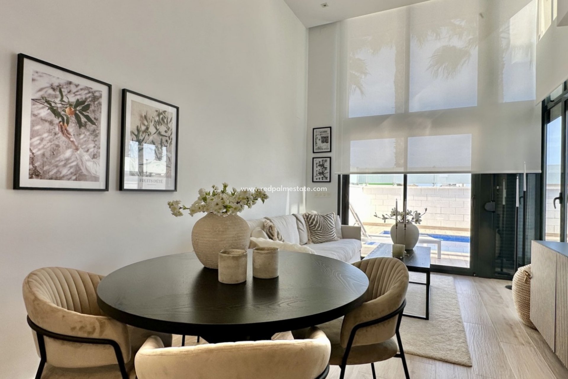 Resale - Villa -
Orihuela Costa - Costa Blanca