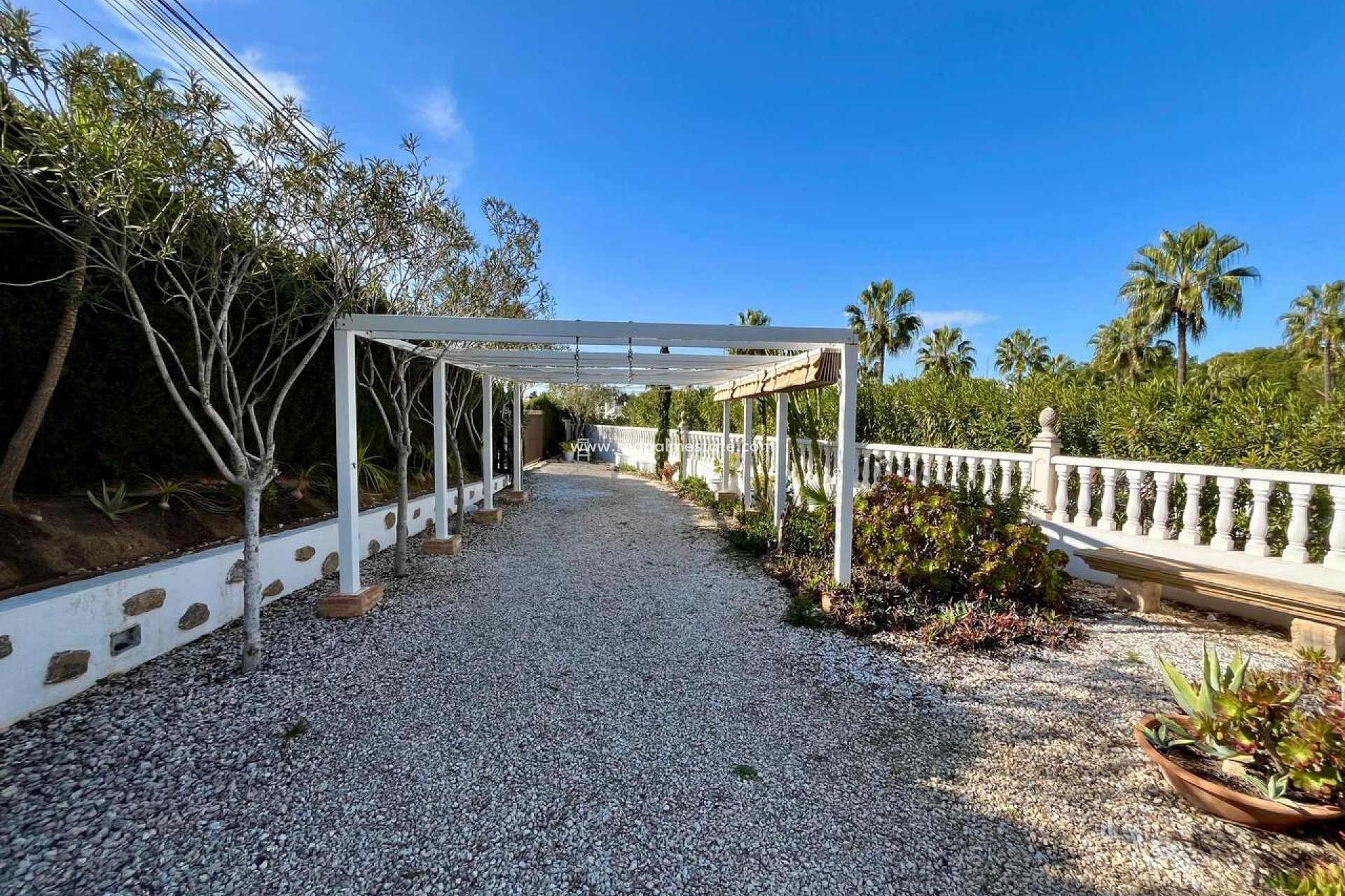 Resale - Villa -
Orihuela Costa - Costa Blanca