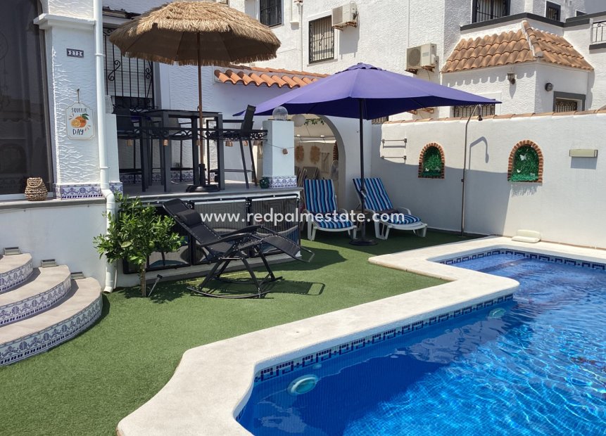 Resale - Villa -
Orihuela Costa - Costa Blanca