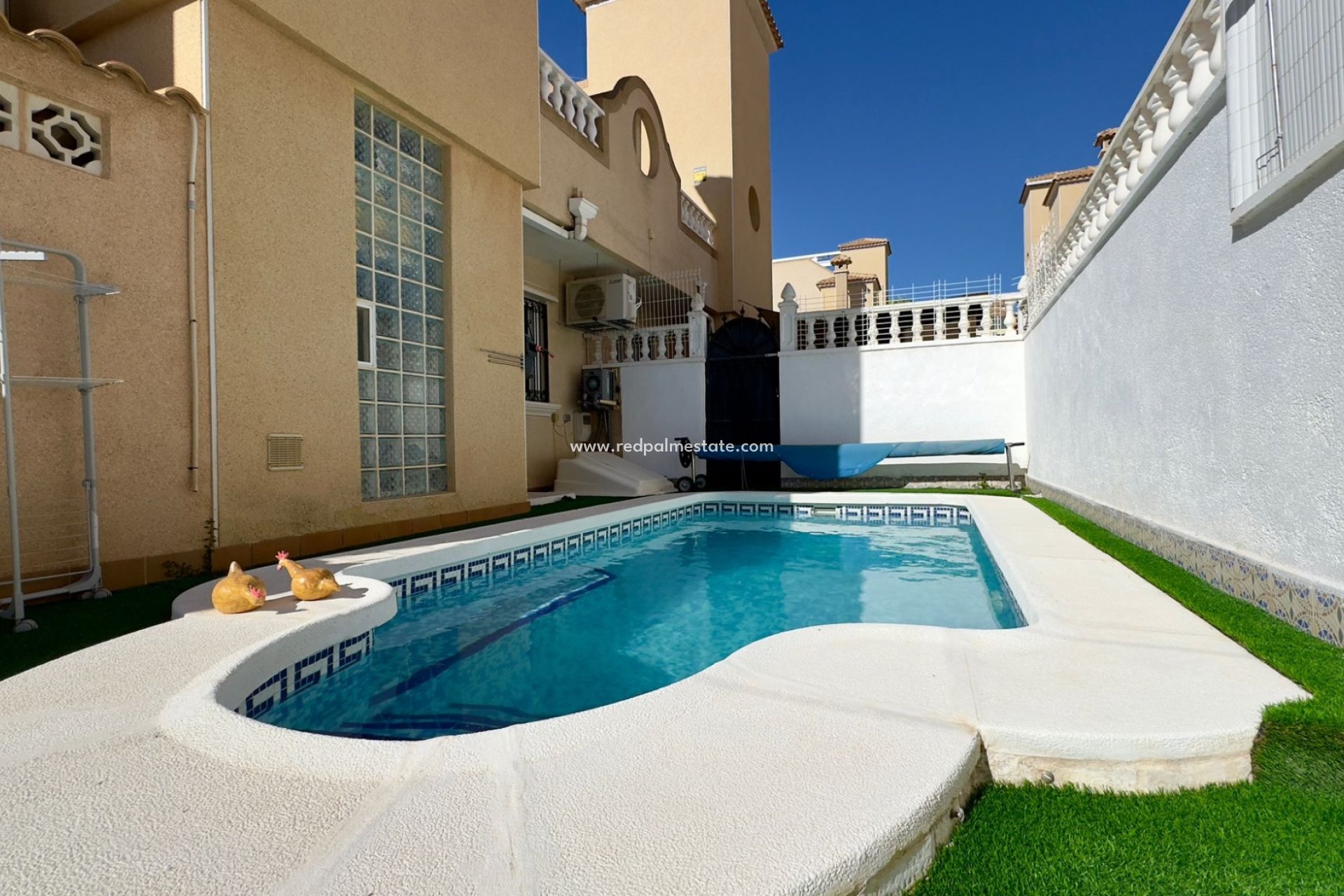 Resale - Villa -
Orihuela Costa - Costa Blanca
