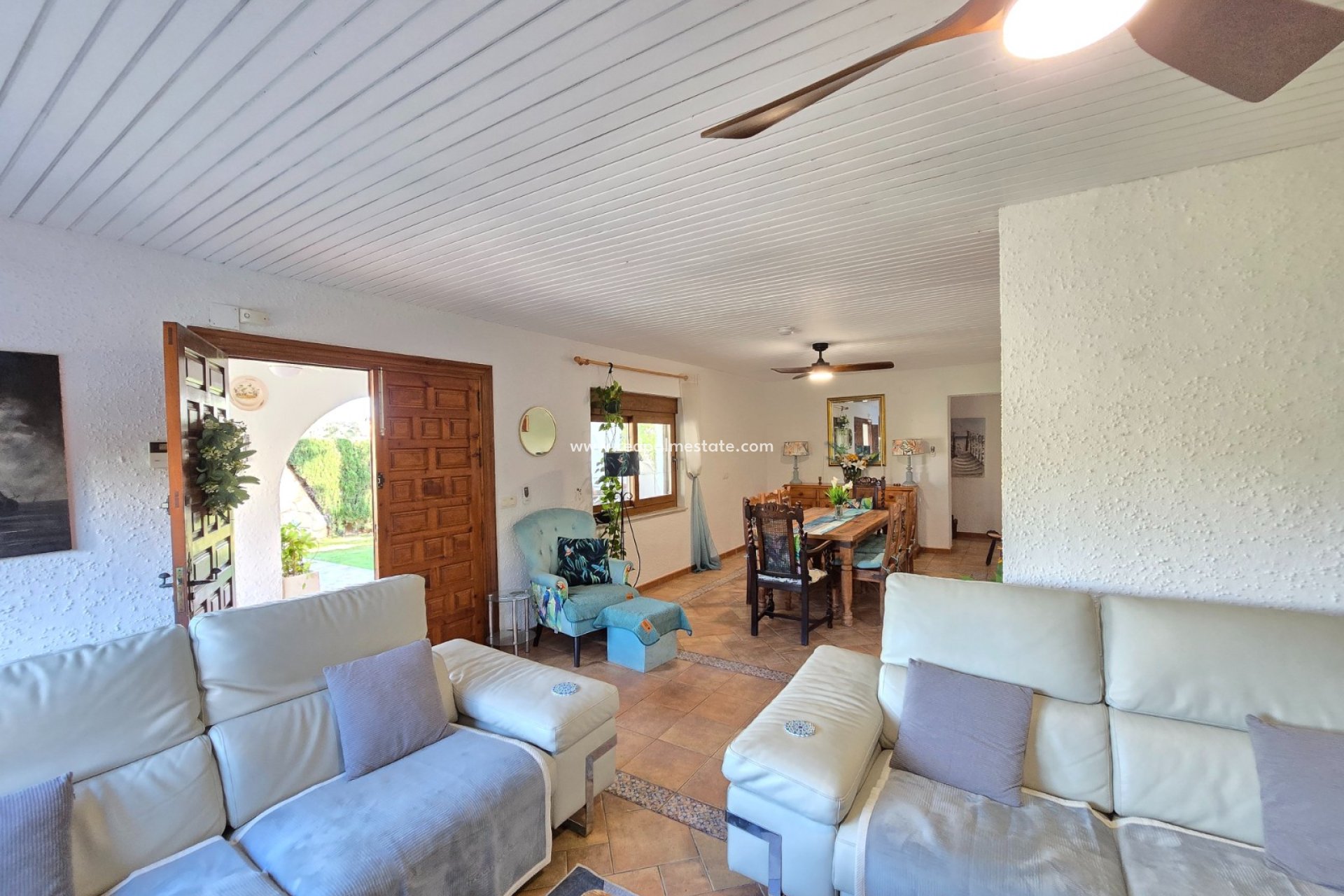 Resale - Villa -
Orihuela Costa - Costa Blanca