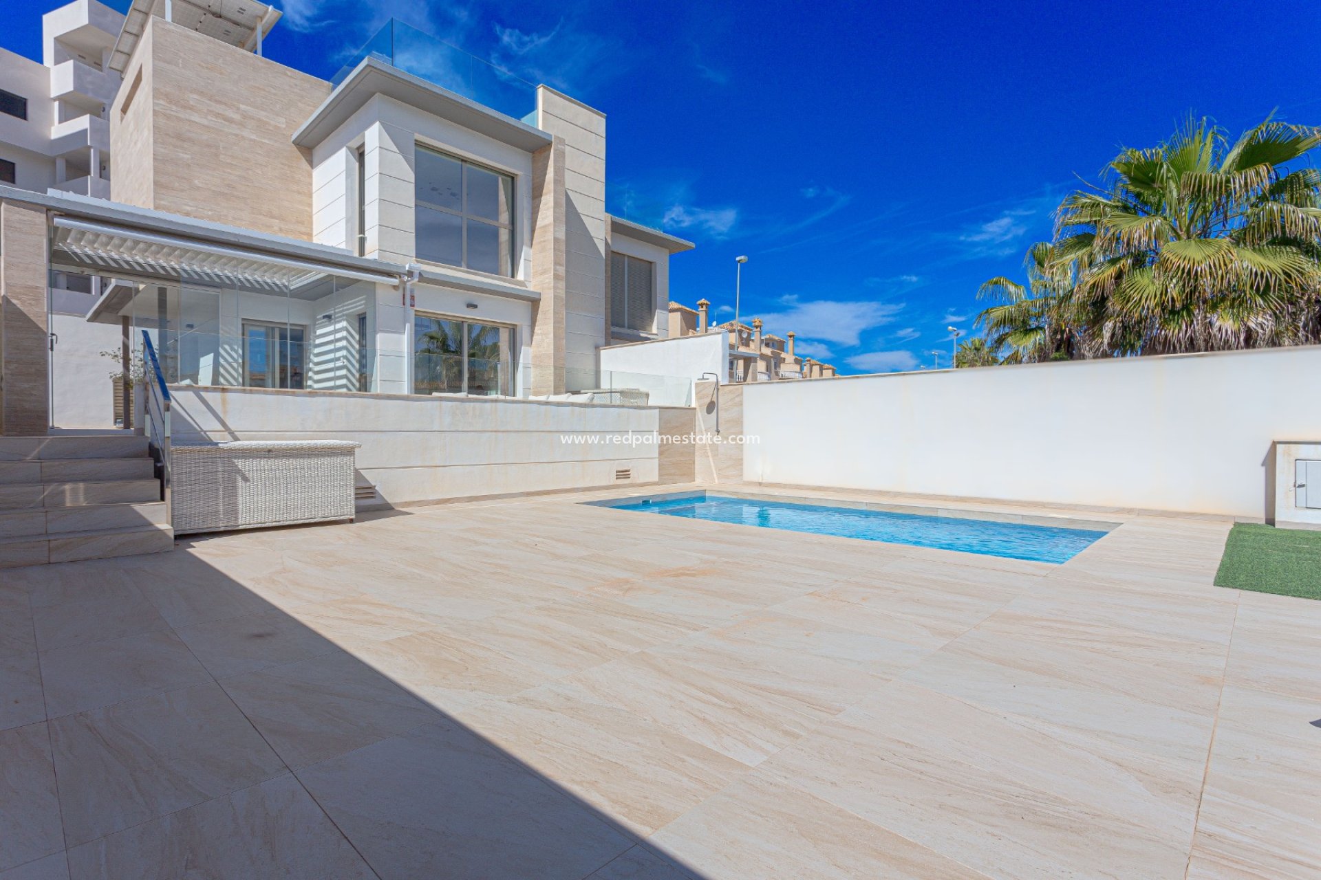 Resale - Villa -
Orihuela Costa - Costa Blanca