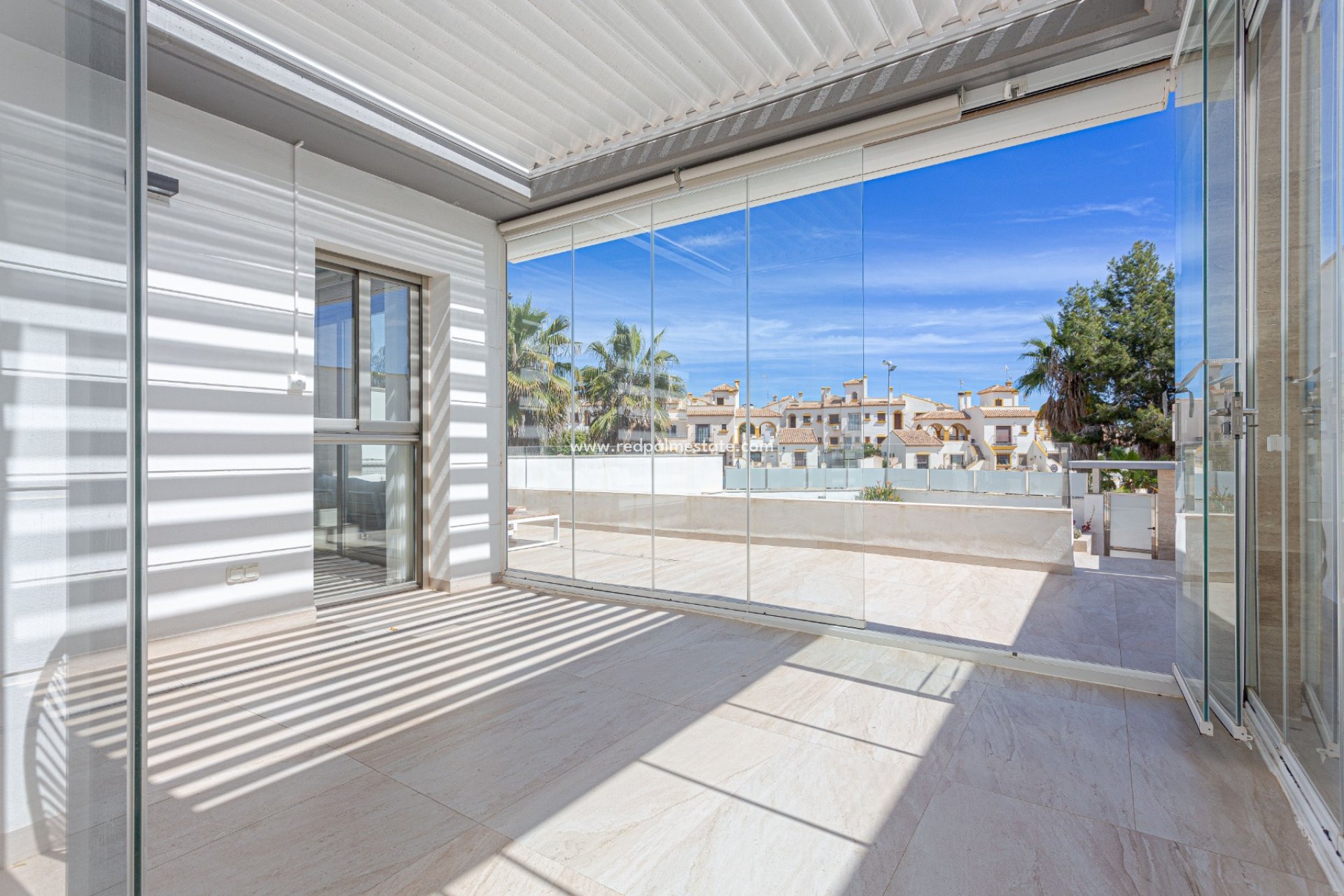 Resale - Villa -
Orihuela Costa - Costa Blanca