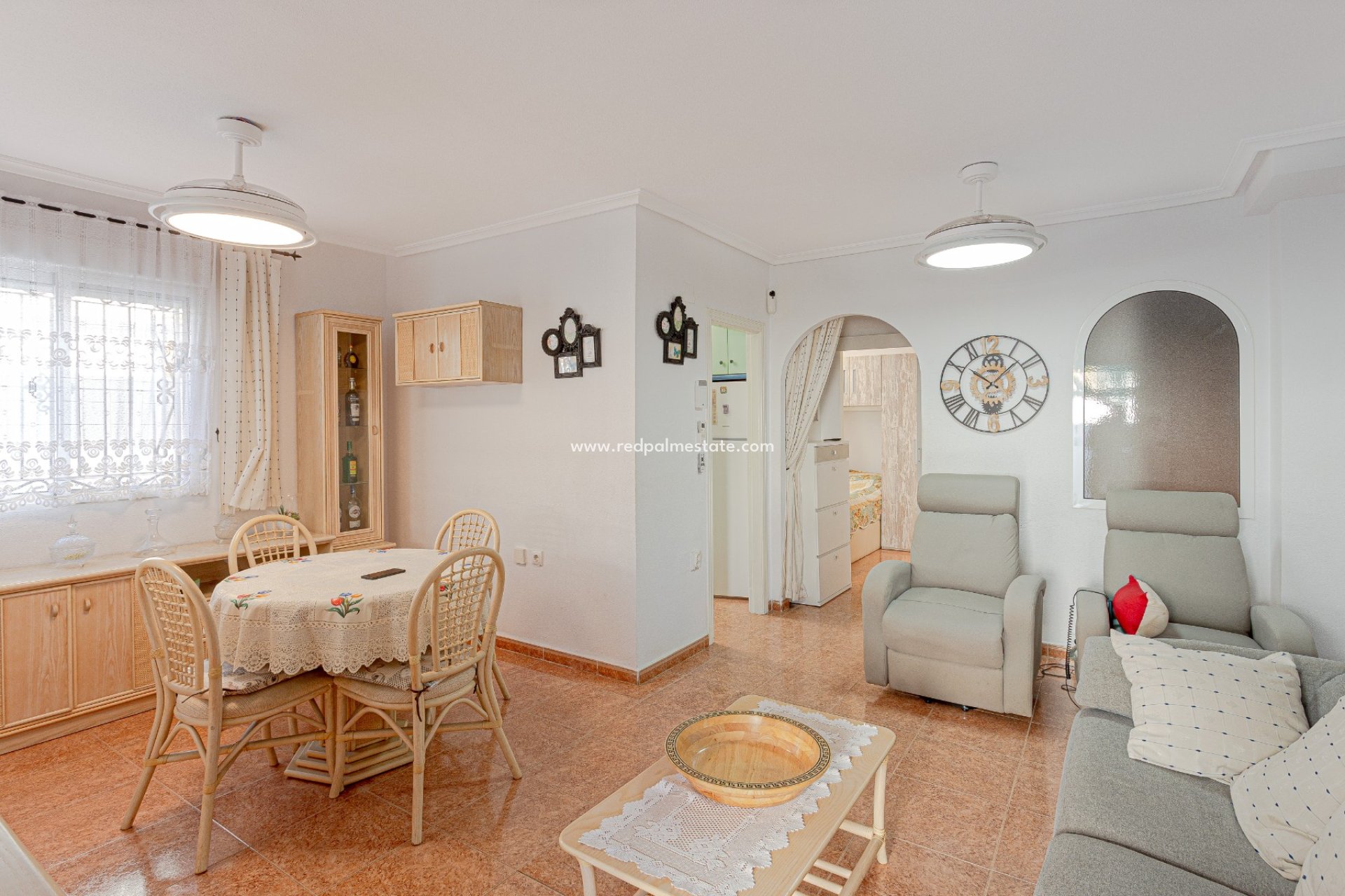 Resale - Villa -
Orihuela Costa - Costa Blanca