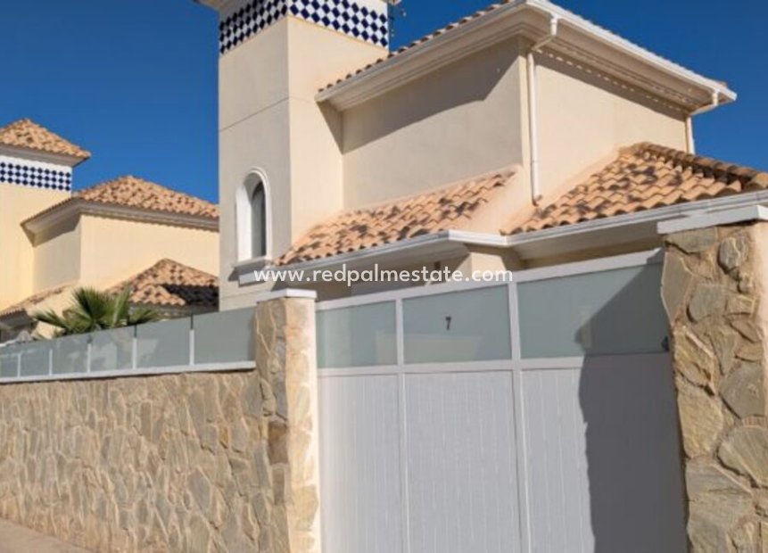 Resale - Villa -
Orihuela Costa - Costa Blanca
