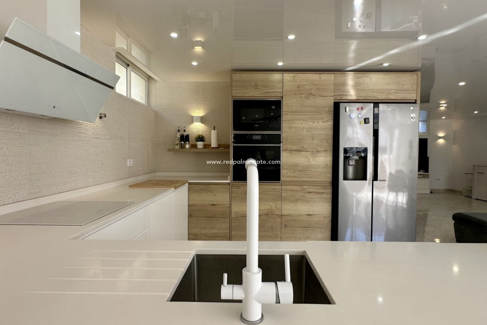 Resale - Villa -
Orihuela Costa - Costa Blanca