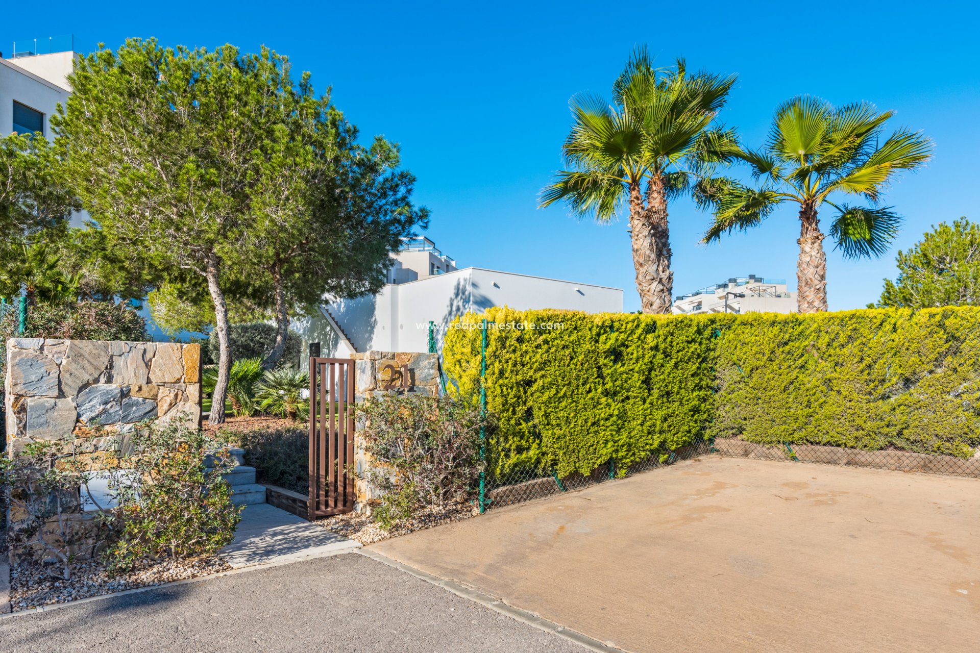 Resale - Villa -
Orihuela Costa - Dehesa de campoamor