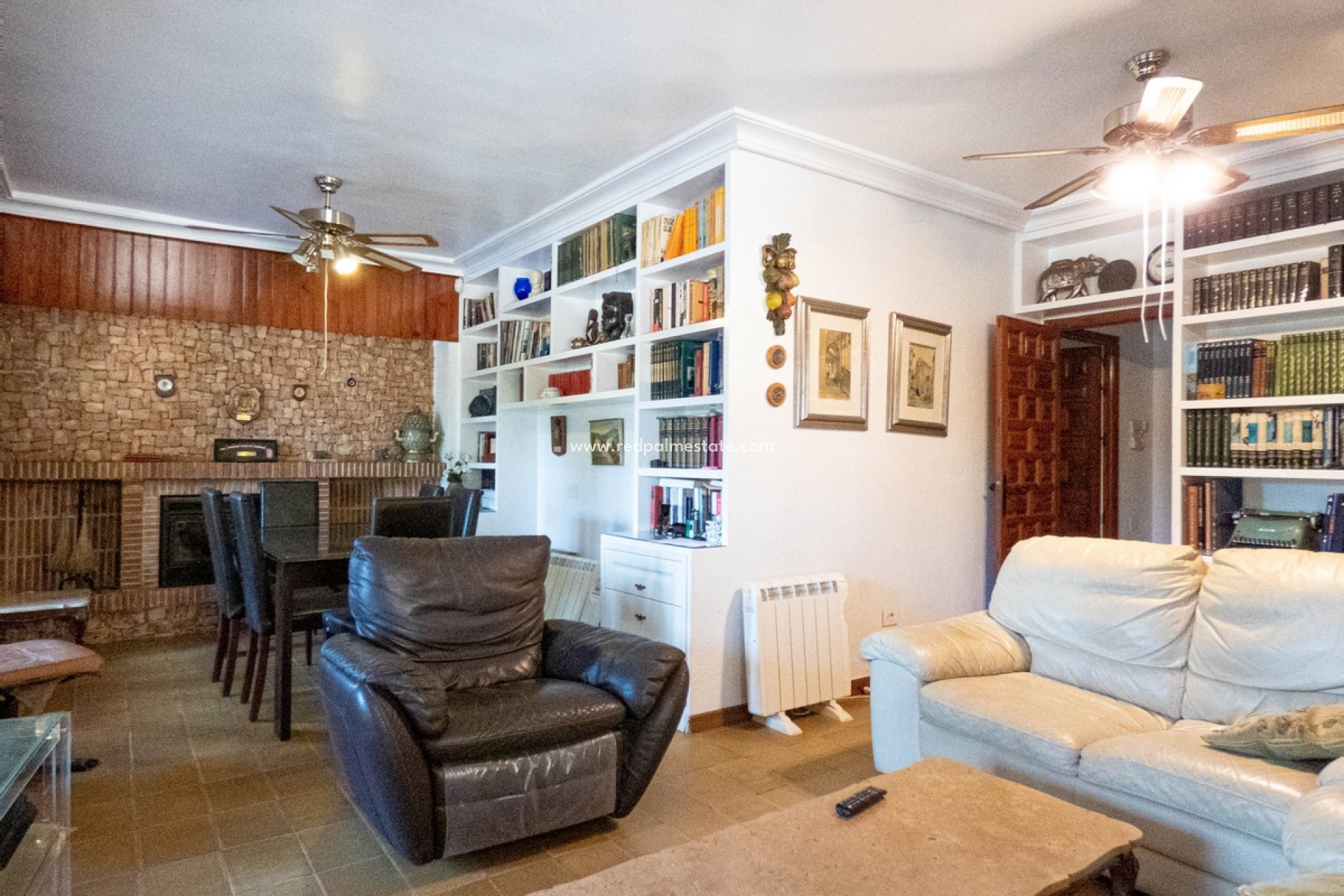 Resale - Villa -
Orihuela Costa - Dehesa de campoamor