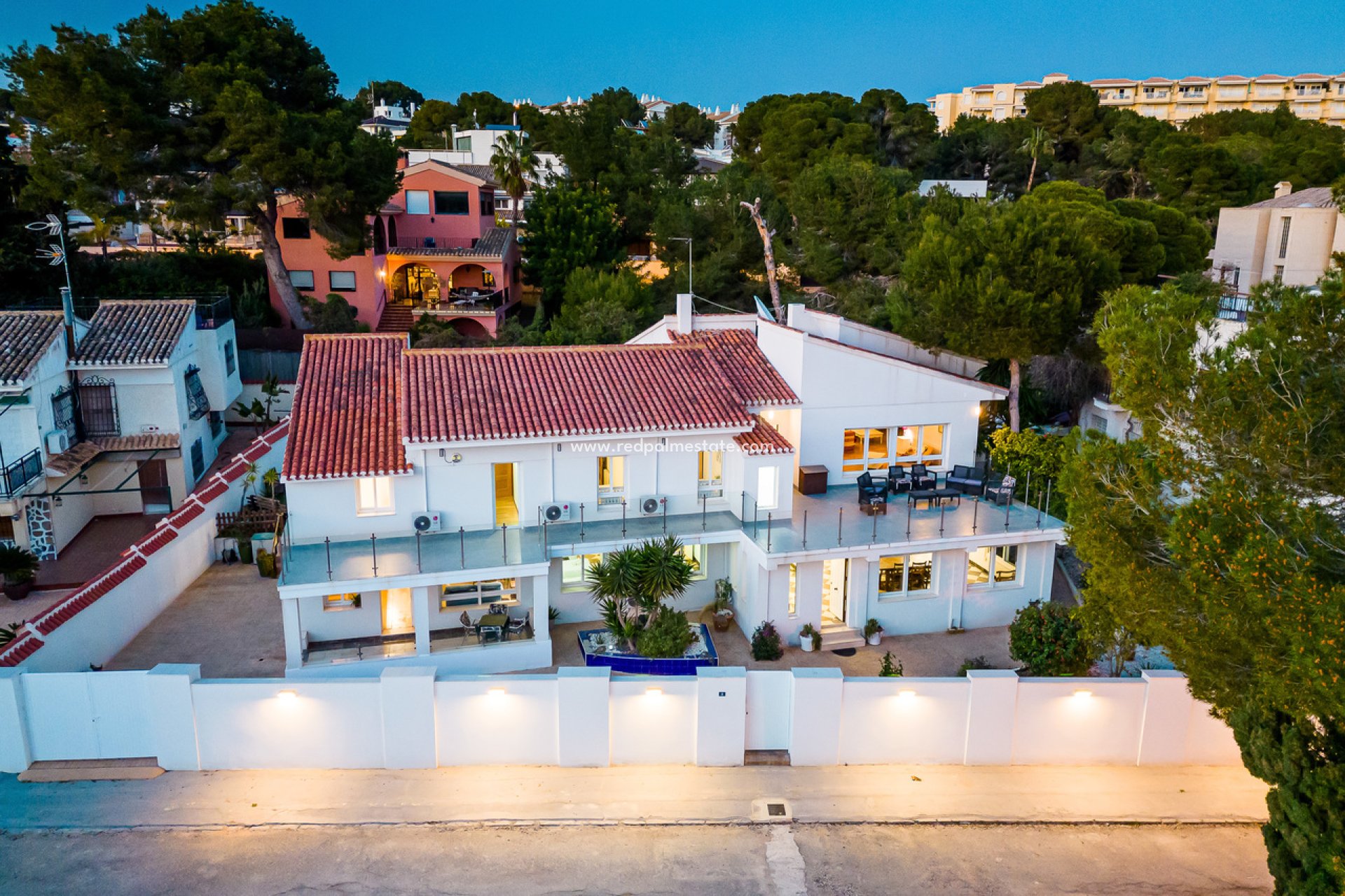 Resale - Villa -
Orihuela Costa - Dehesa de campoamor