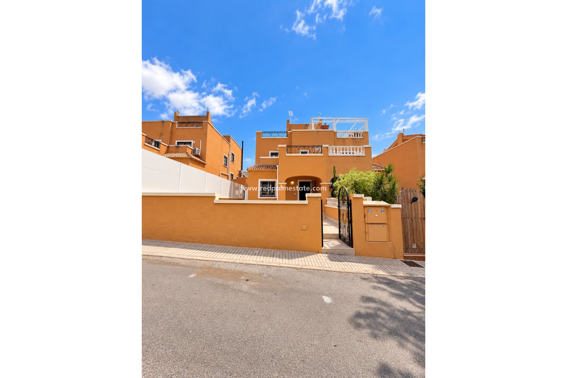Resale - Villa -
Orihuela Costa - dream hills