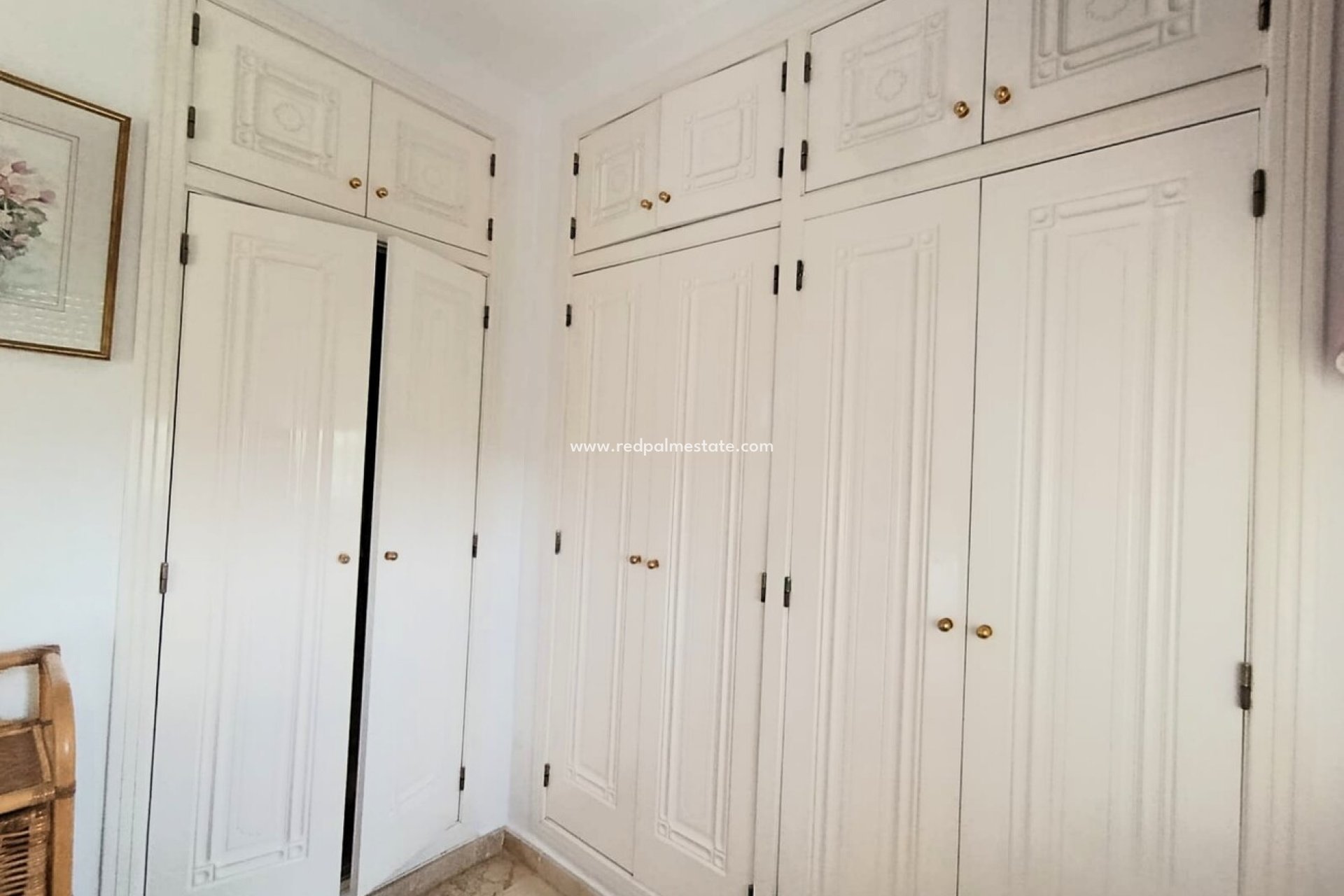 Resale - Villa -
Orihuela Costa - Inland