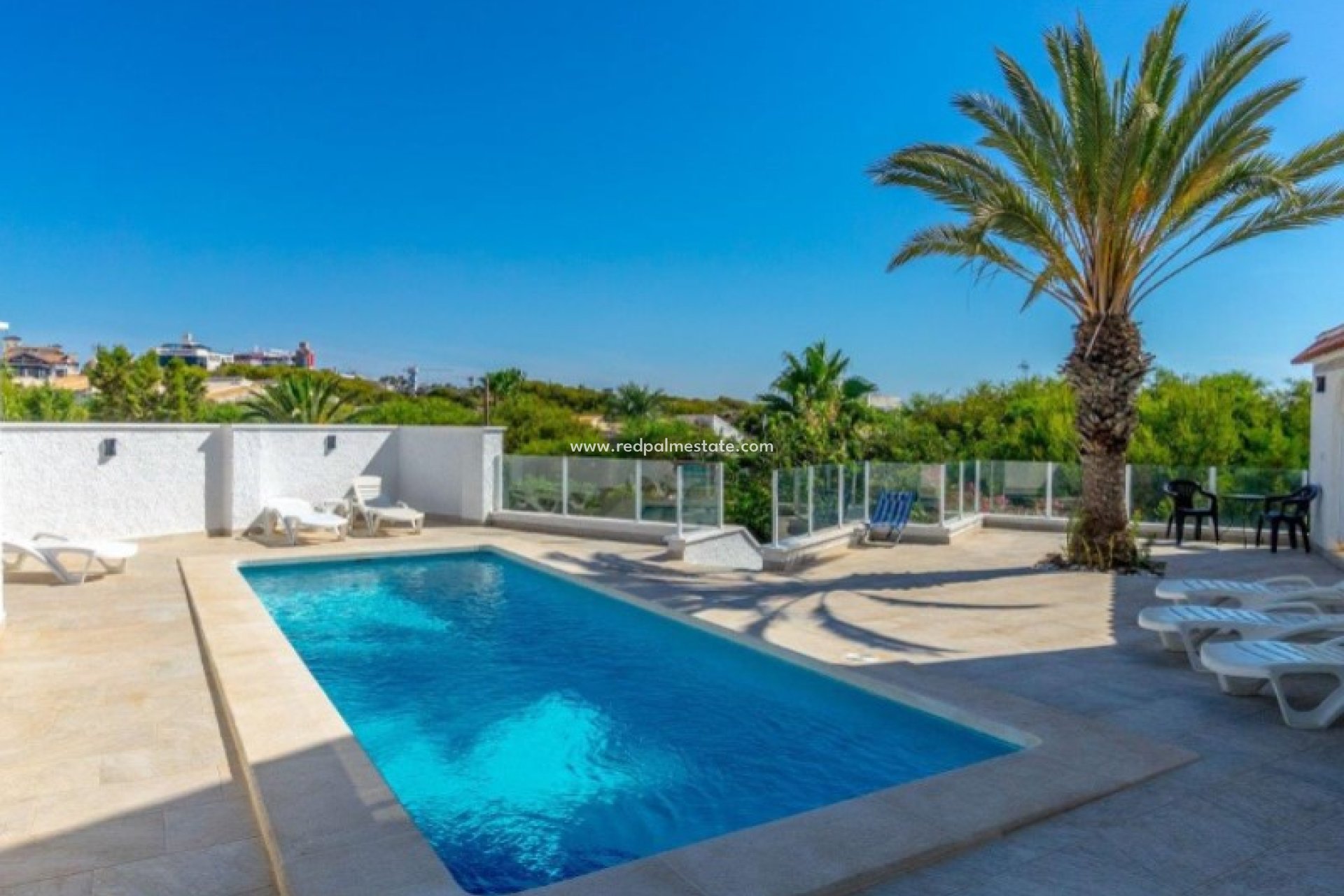 Resale - Villa -
Orihuela Costa - Inland