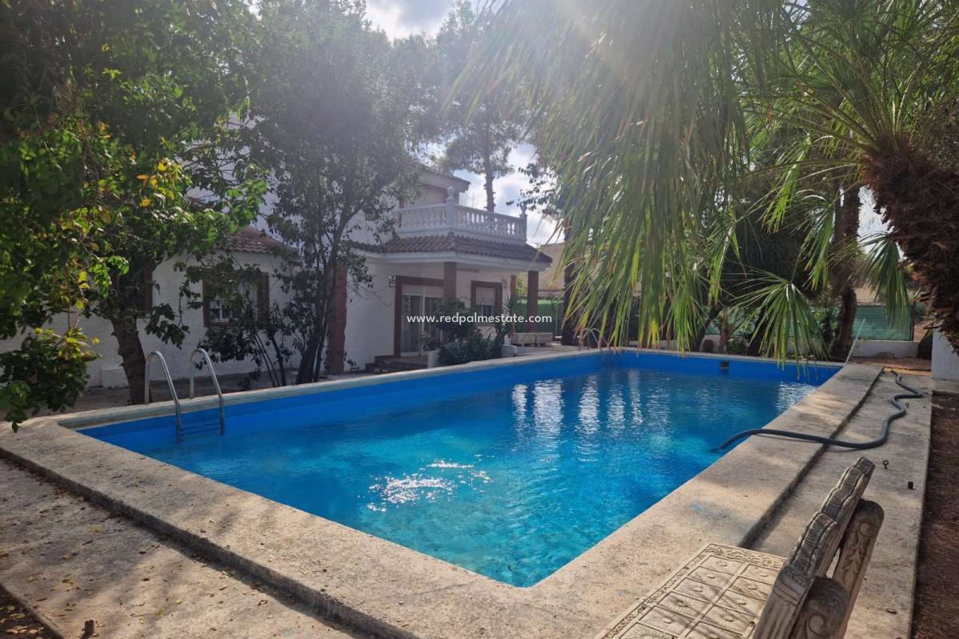 Resale - Villa -
Orihuela Costa - Inland