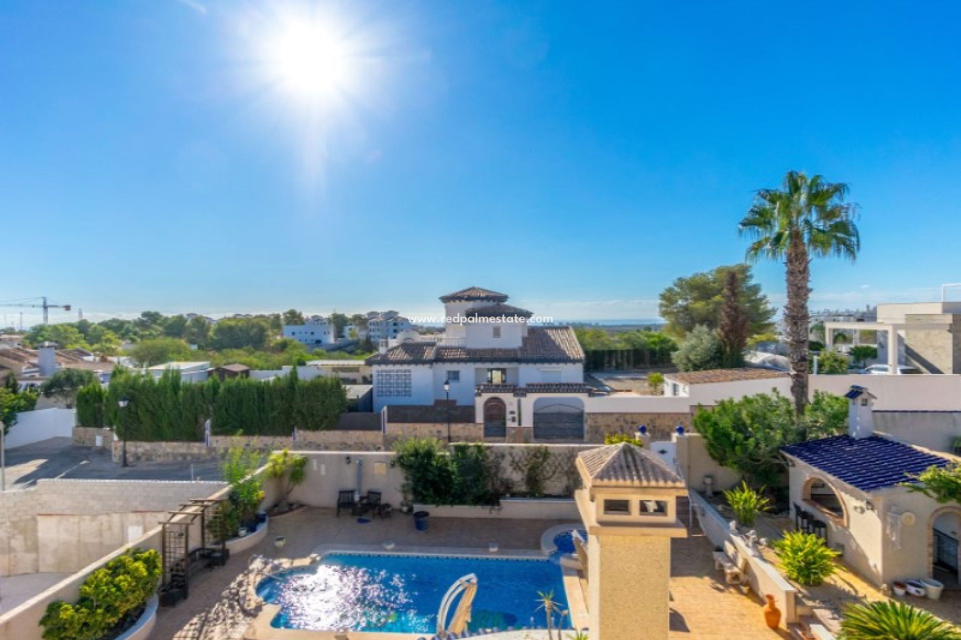 Resale - Villa -
Orihuela Costa - Inland