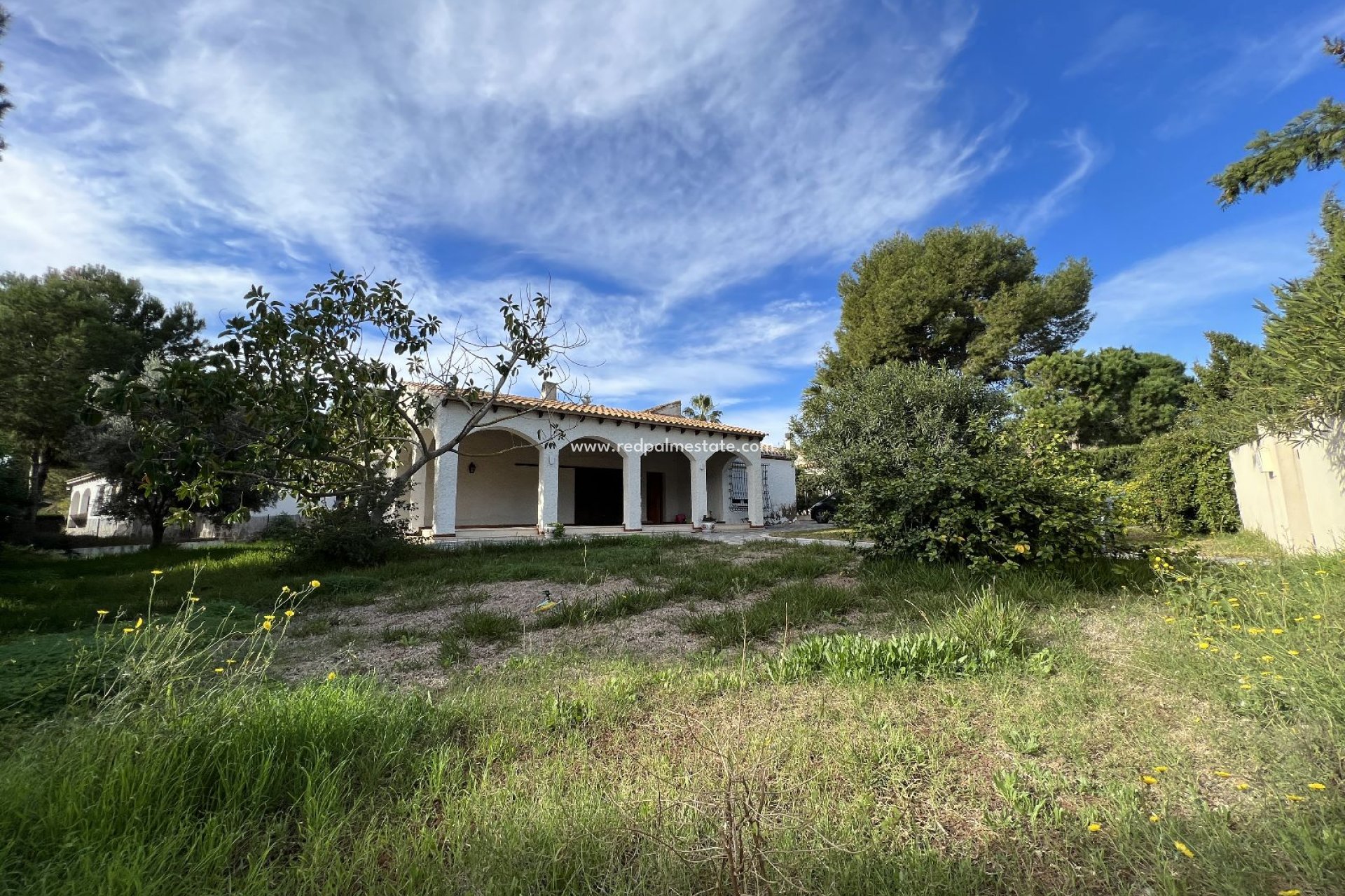 Resale - Villa -
Orihuela Costa - Inland