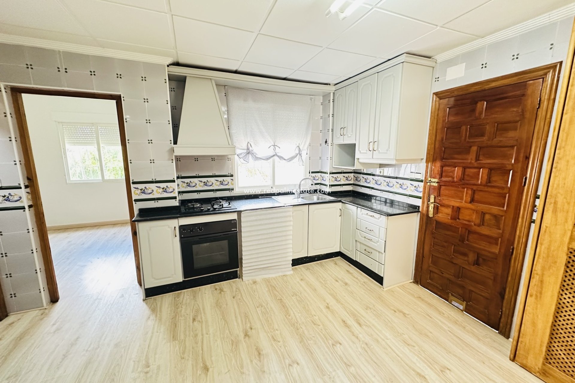 Resale - Villa -
Orihuela Costa - Inland