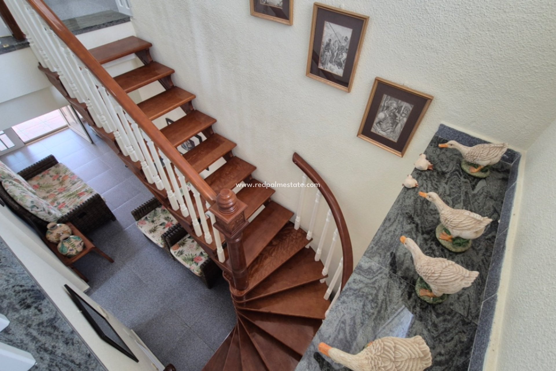 Resale - Villa -
Orihuela Costa - Inland