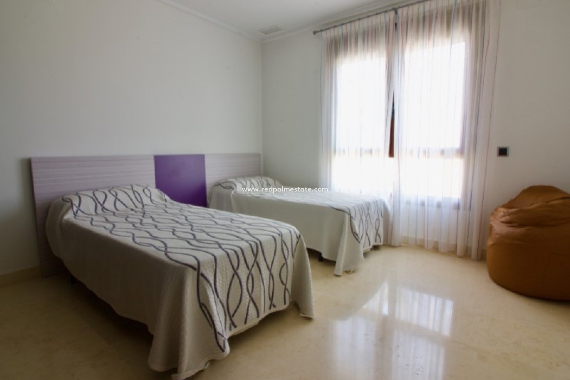 Resale - Villa -
Orihuela Costa - Inland