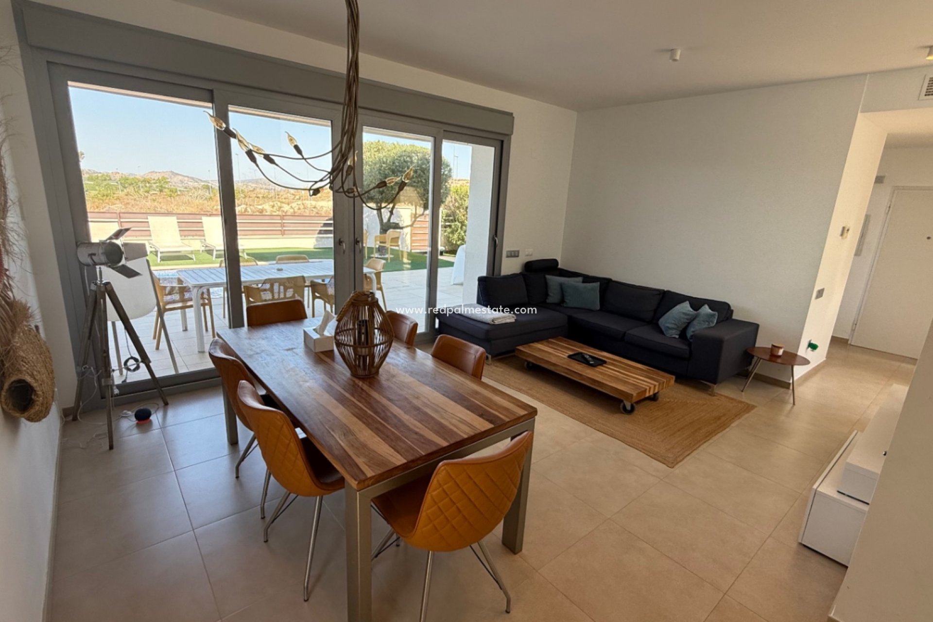 Resale - Villa -
Orihuela Costa - Inland