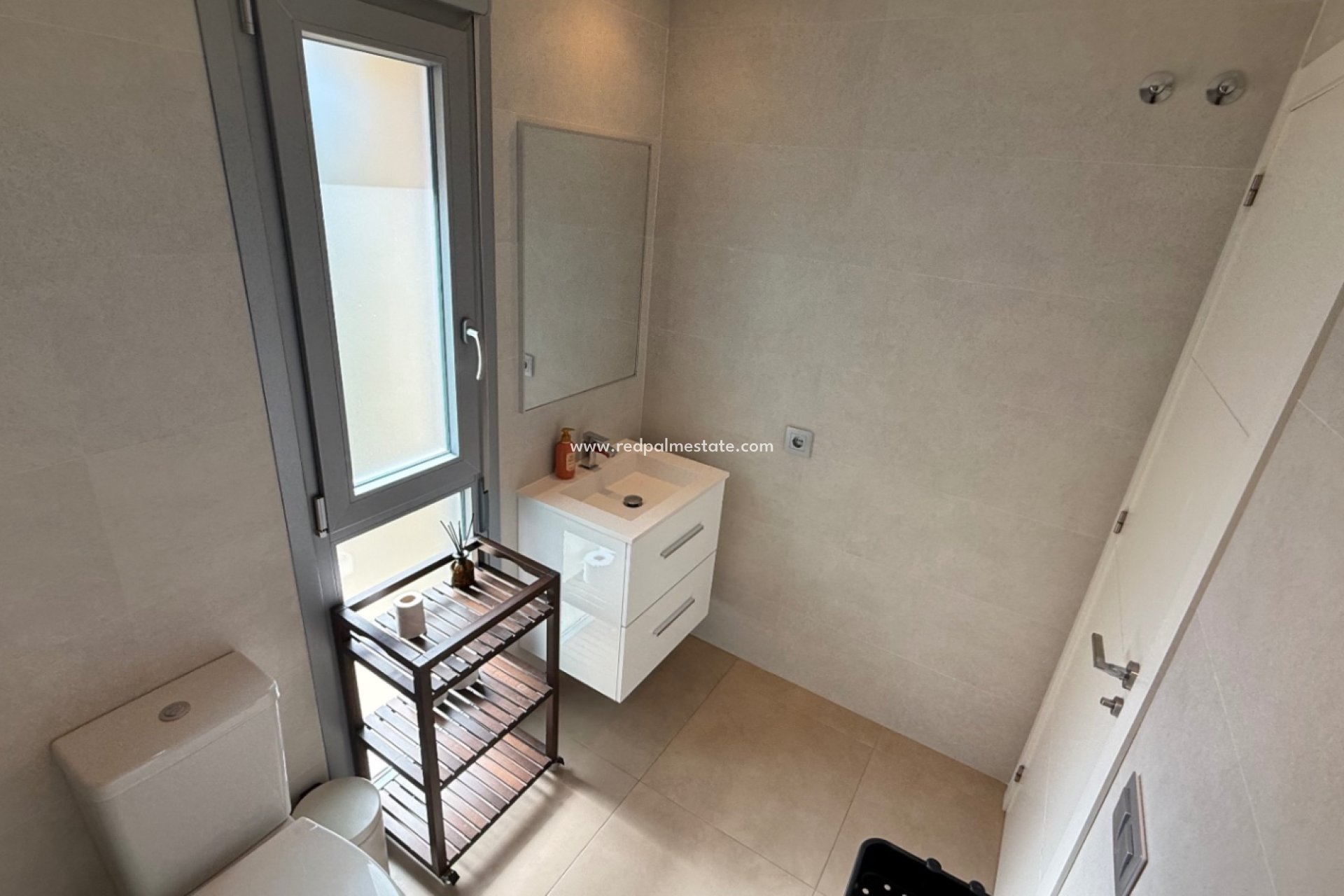 Resale - Villa -
Orihuela Costa - Inland