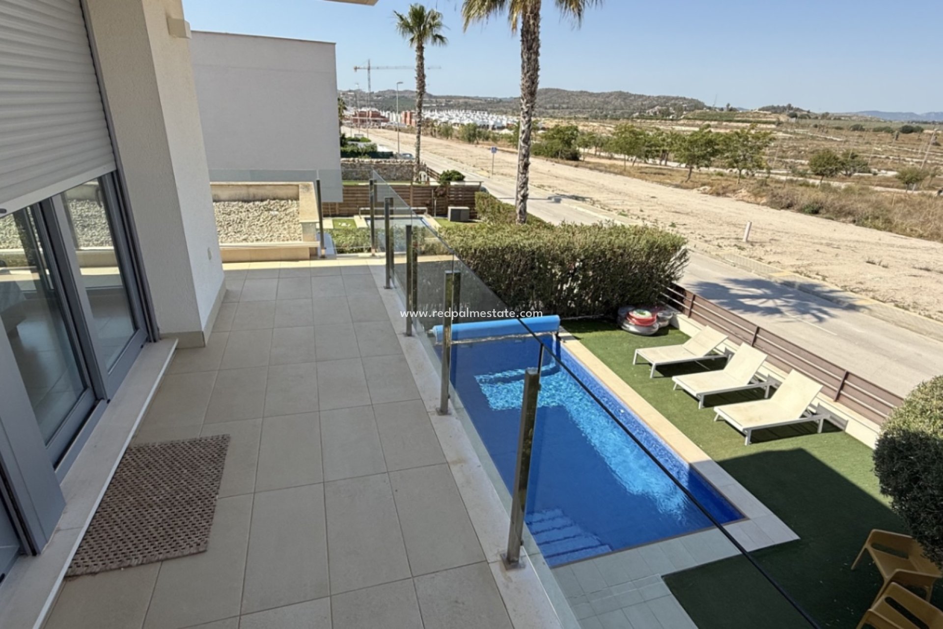 Resale - Villa -
Orihuela Costa - Inland