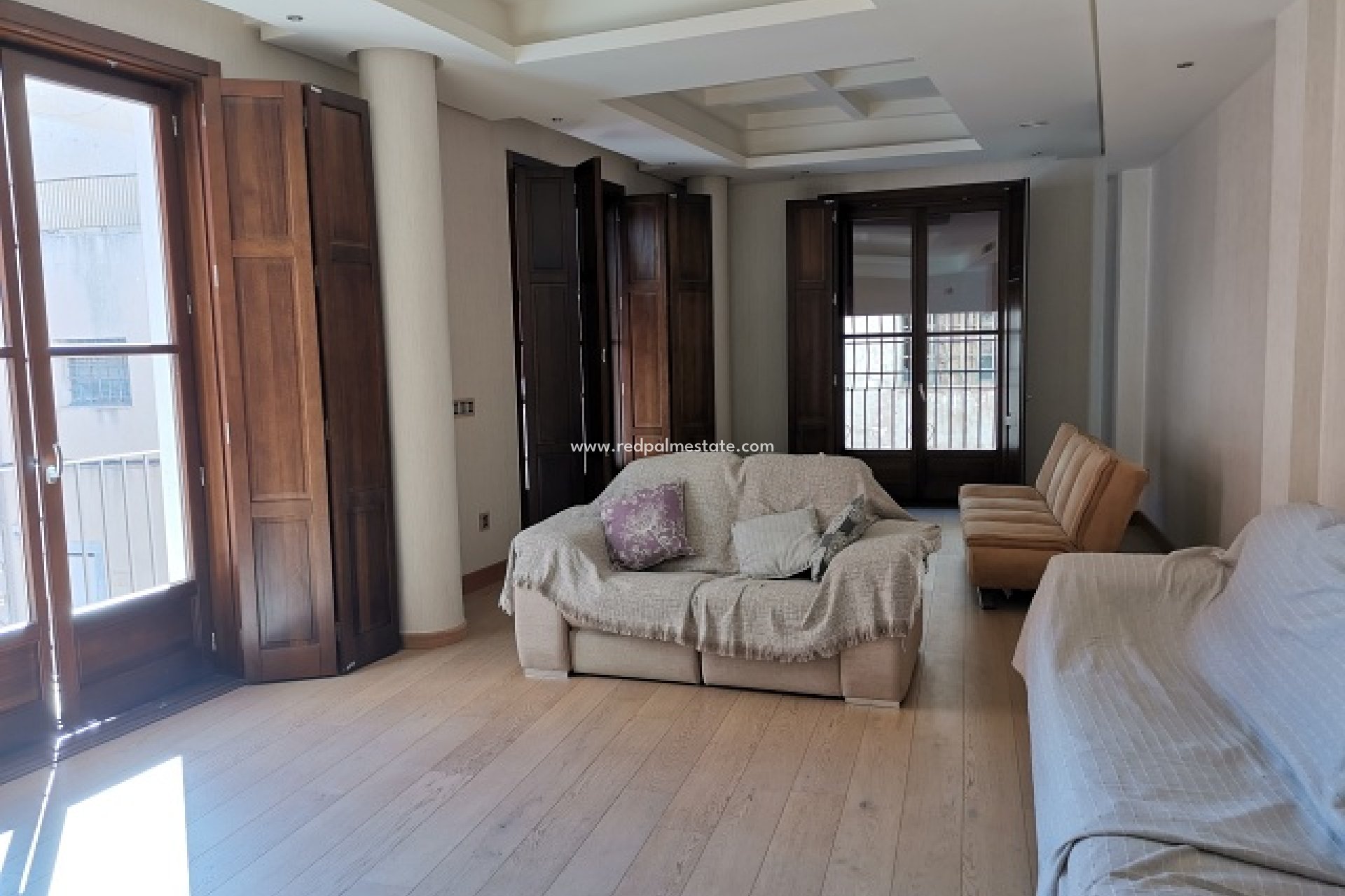 Resale - Villa -
Orihuela Costa - Inland