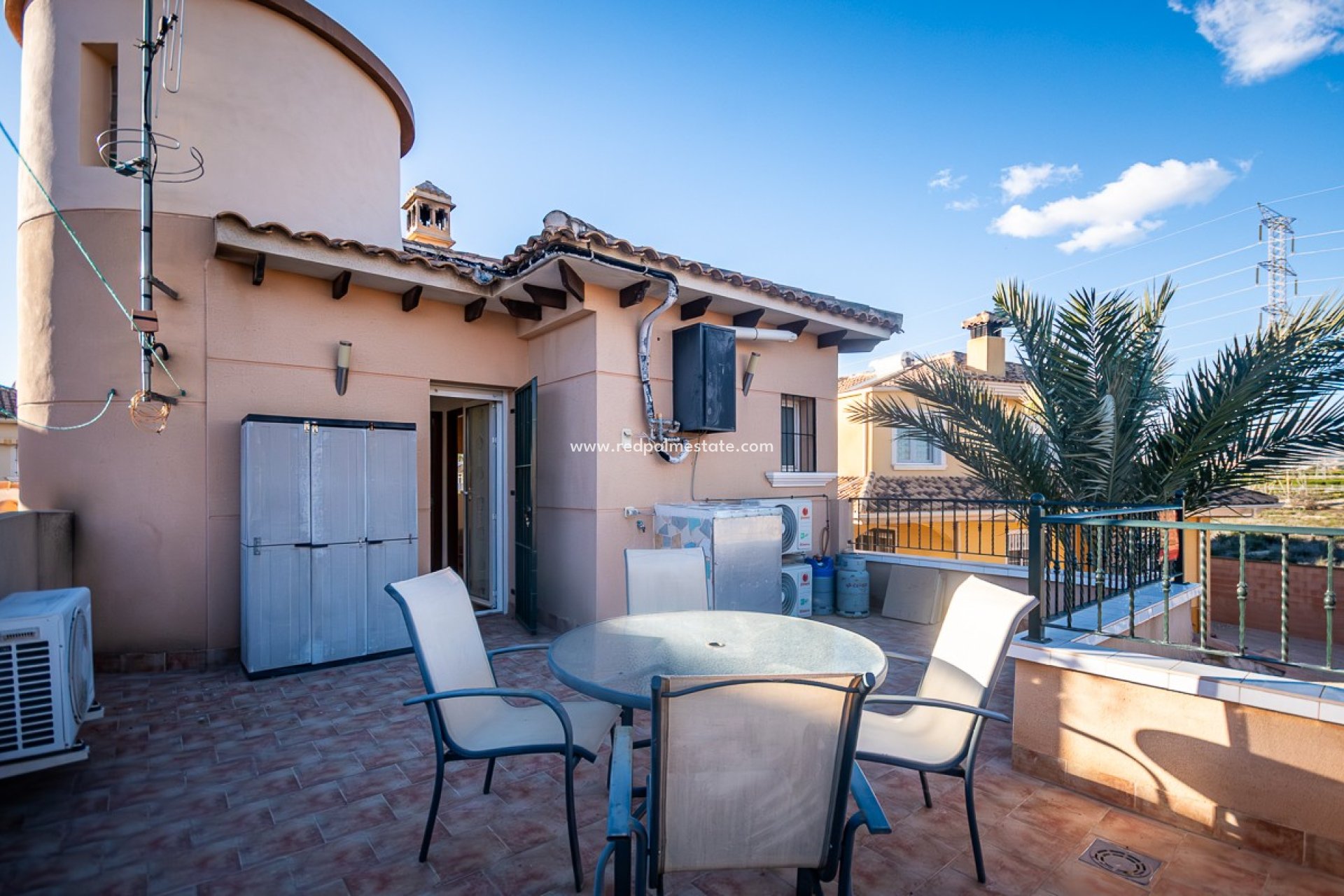 Resale - Villa -
Orihuela Costa - Inland