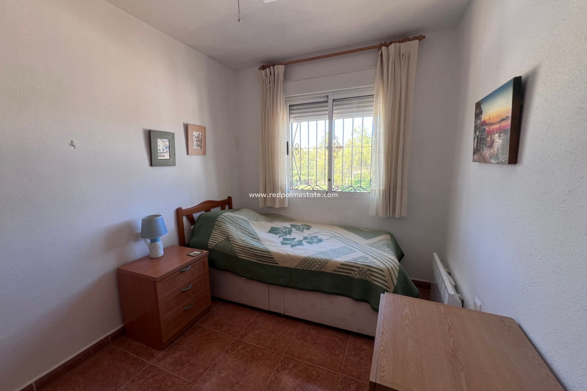 Resale - Villa -
Orihuela Costa - Inland