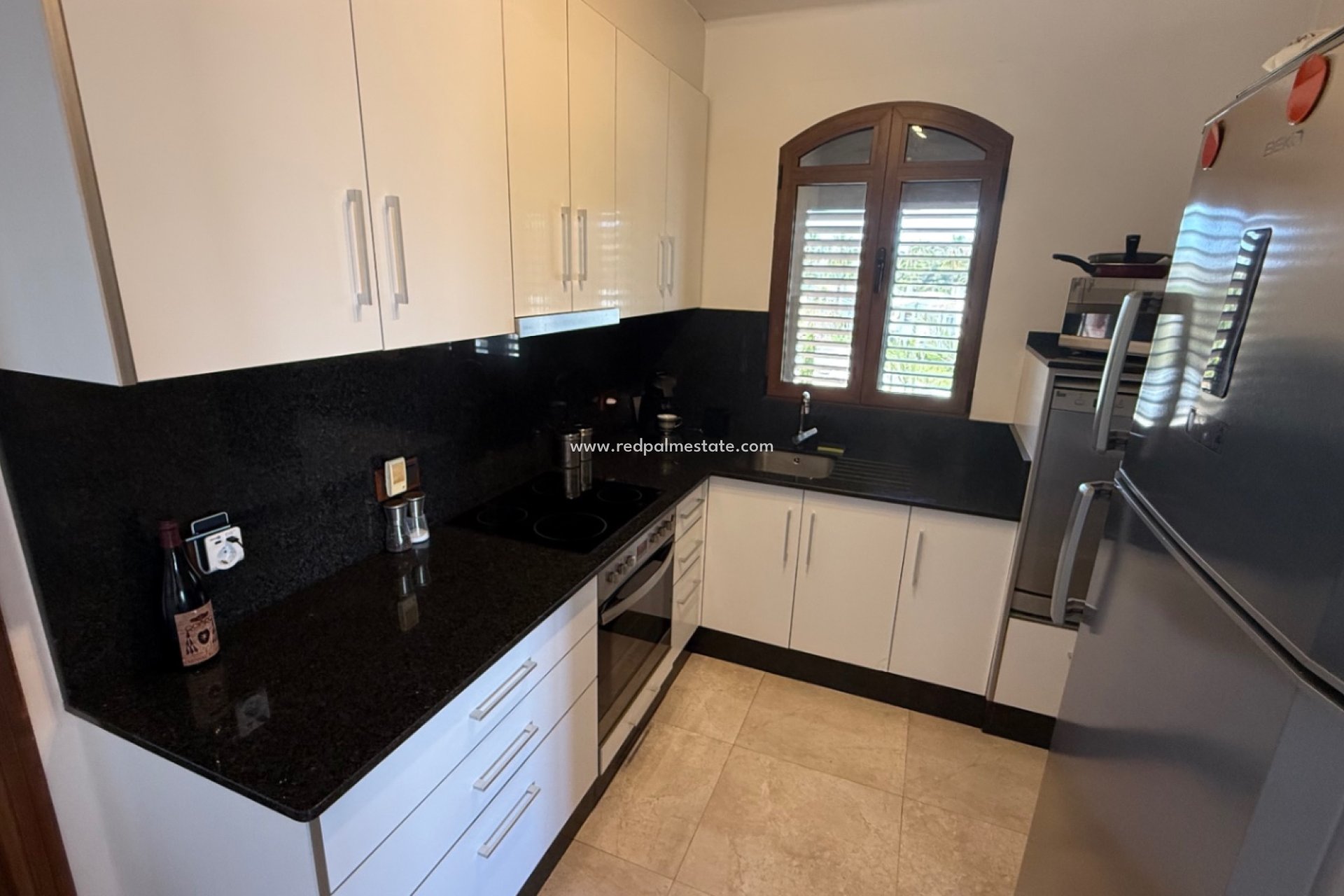 Resale - Villa -
Orihuela Costa - Inland