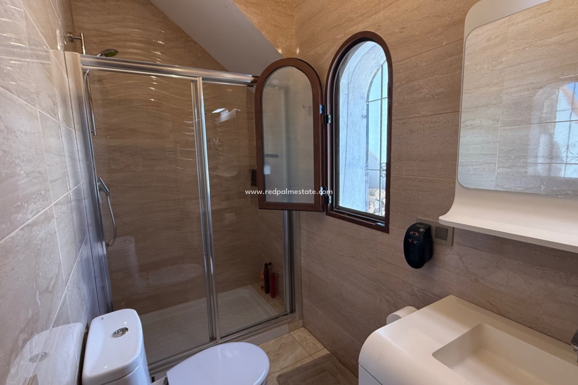 Resale - Villa -
Orihuela Costa - Inland