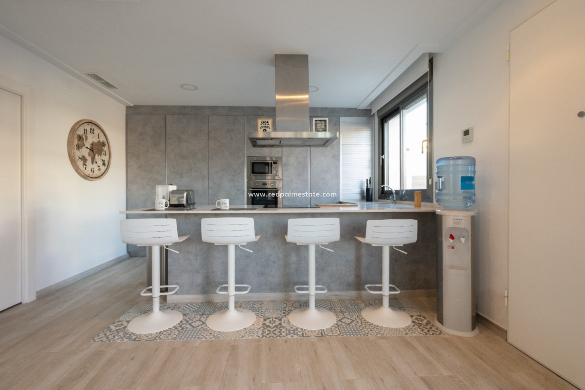 Resale - Villa -
Orihuela Costa - Inland