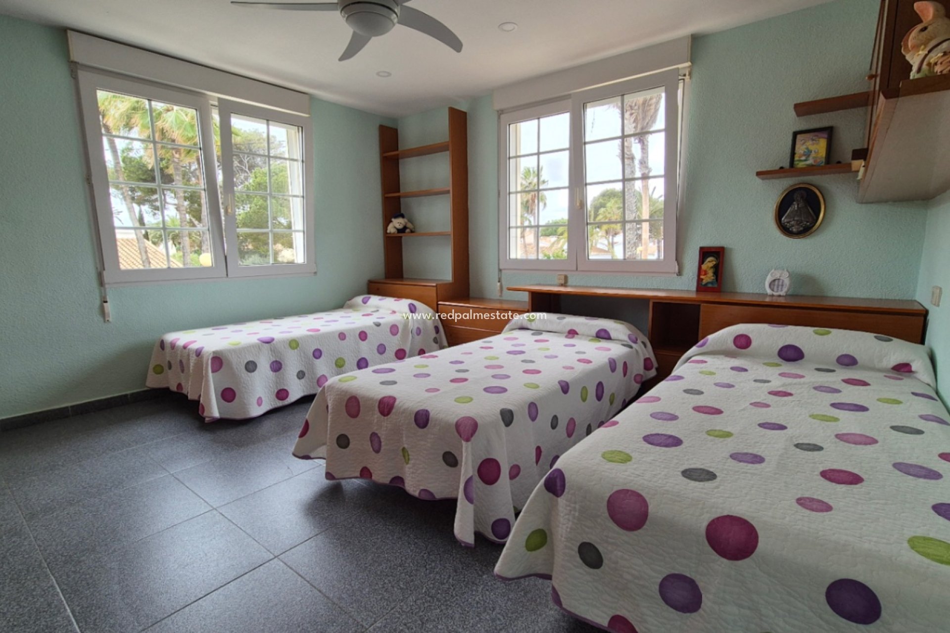 Resale - Villa -
Orihuela Costa - Inland