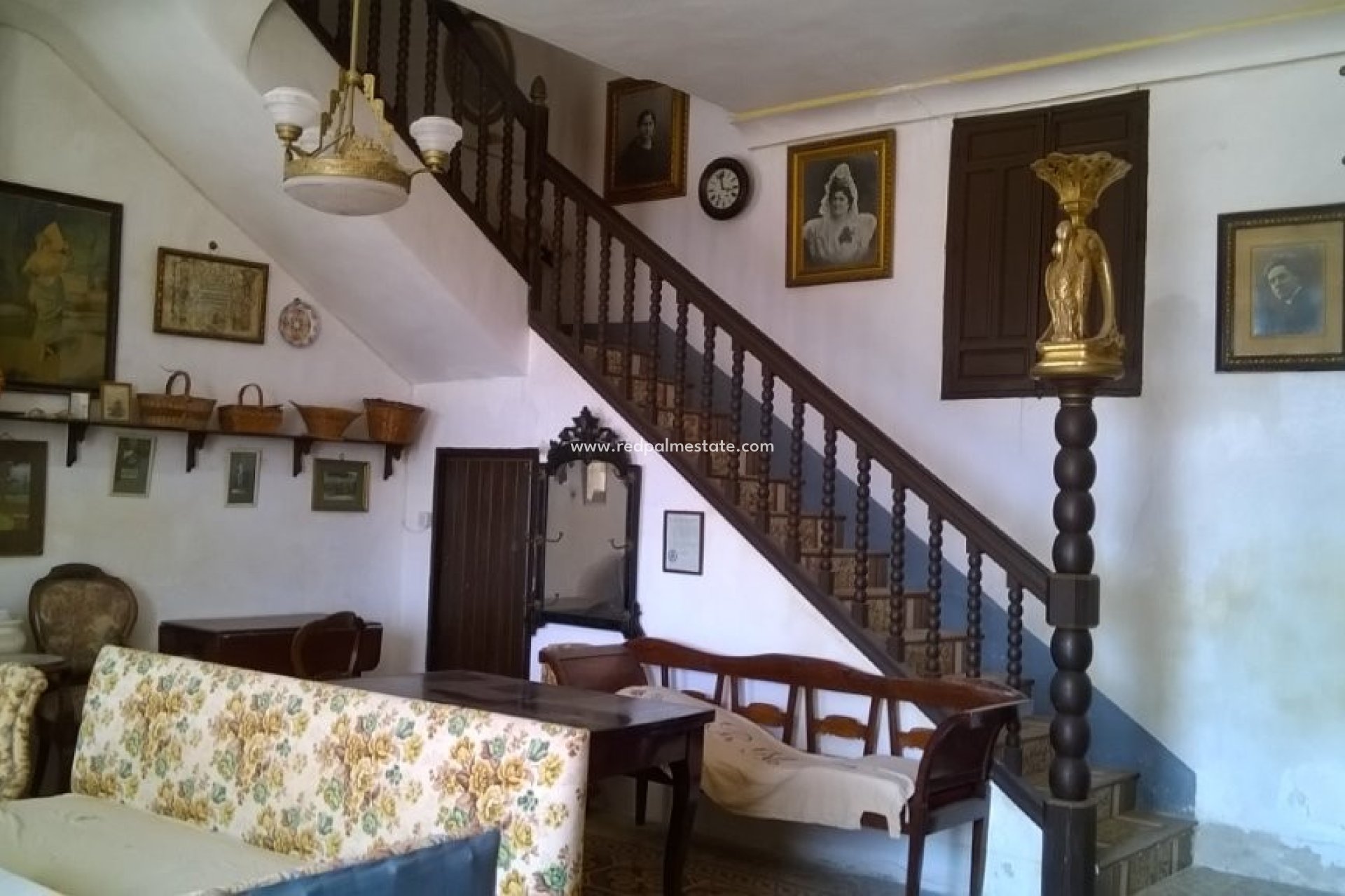 Resale - Villa -
Orihuela Costa - Inland