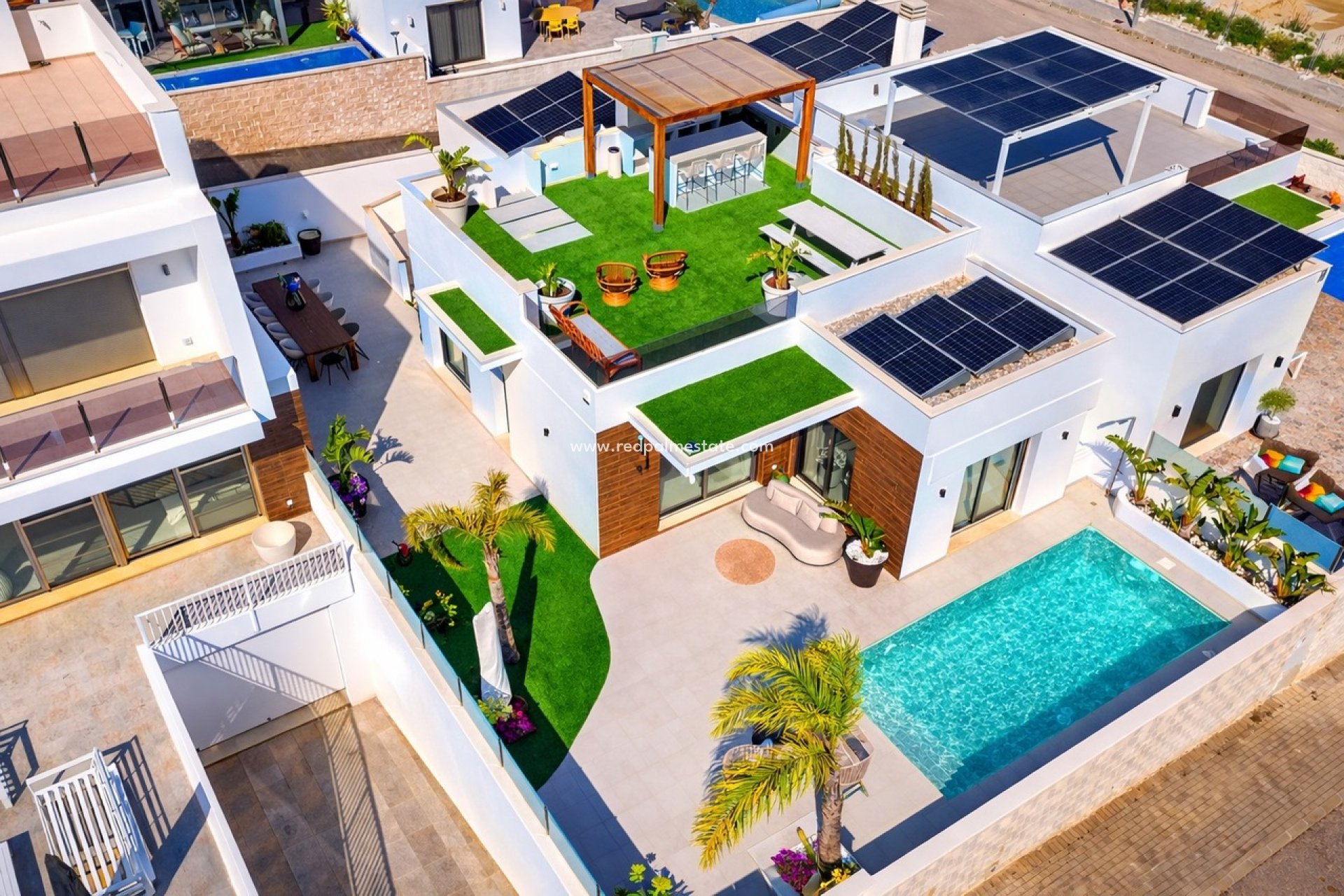 Resale - Villa -
Orihuela Costa - Inland