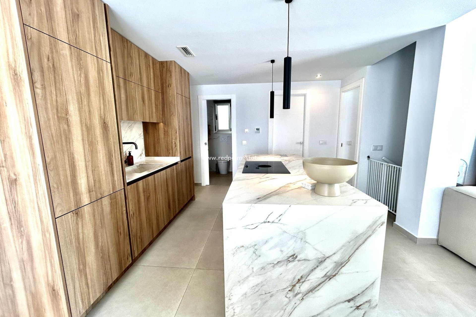 Resale - Villa -
Orihuela Costa - Inland