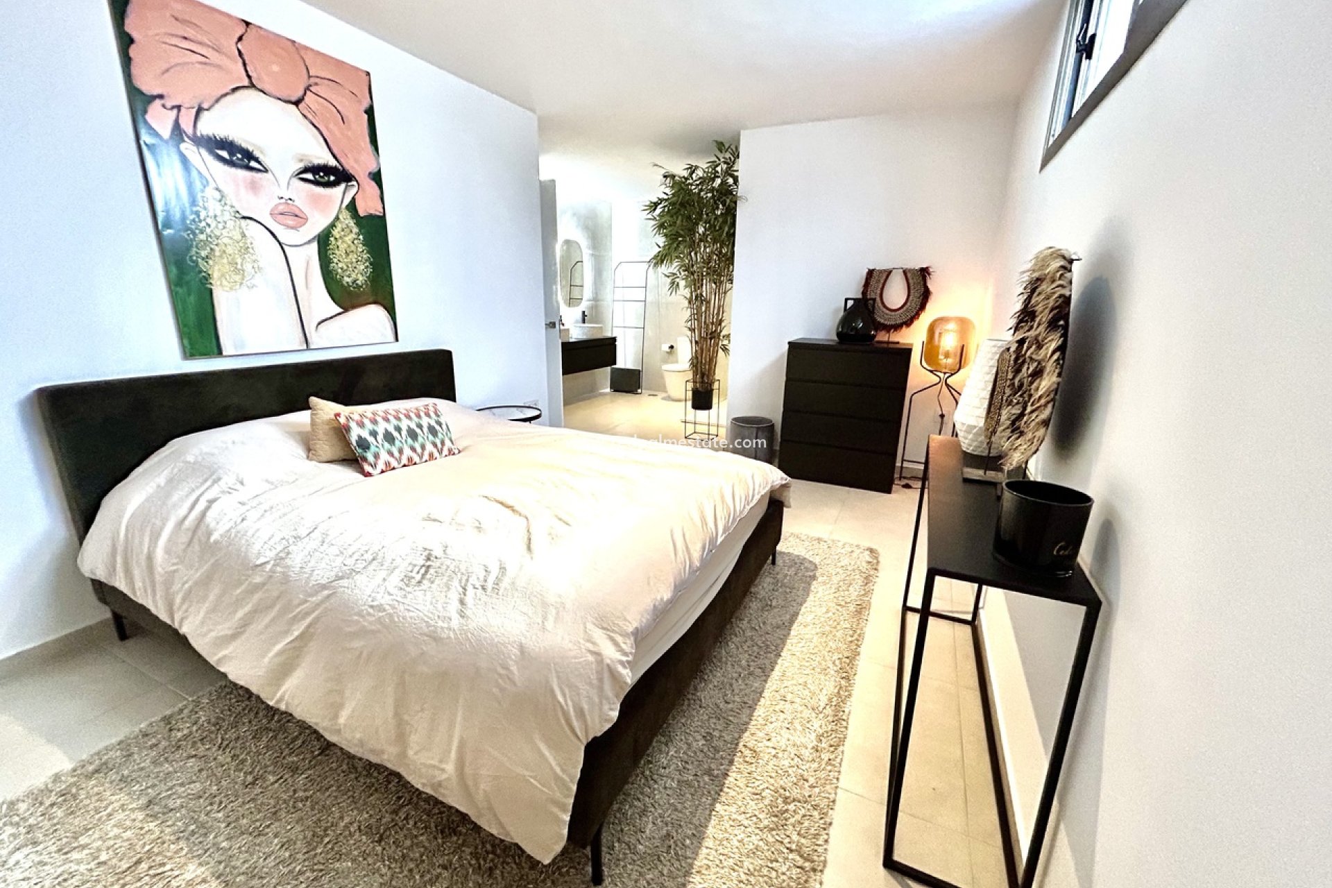 Resale - Villa -
Orihuela Costa - Inland