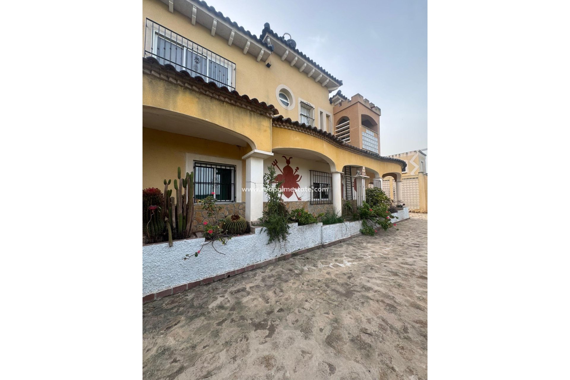 Resale - Villa -
Orihuela Costa - La Campaneta