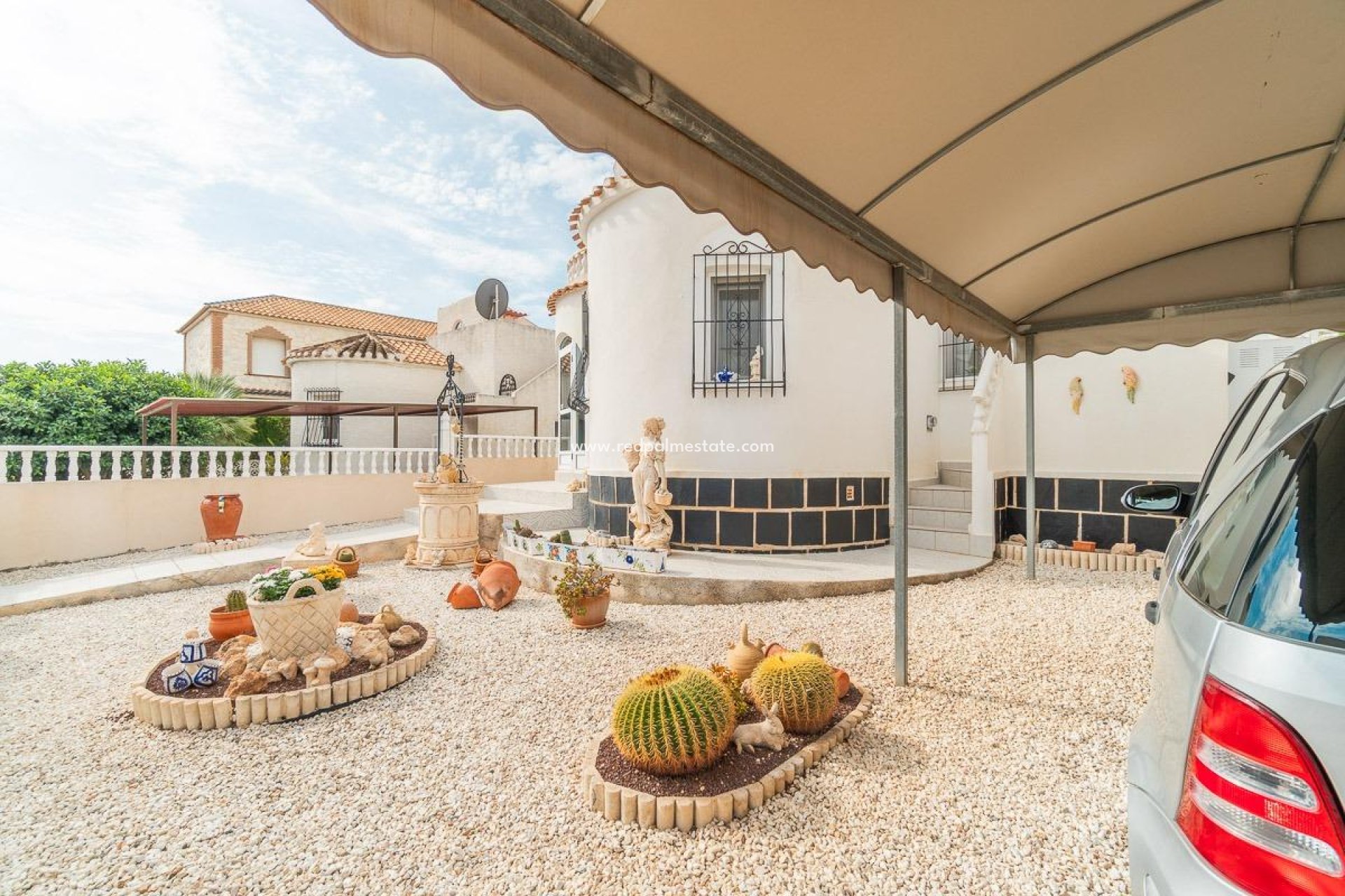 Resale - Villa -
Orihuela Costa - La Florida