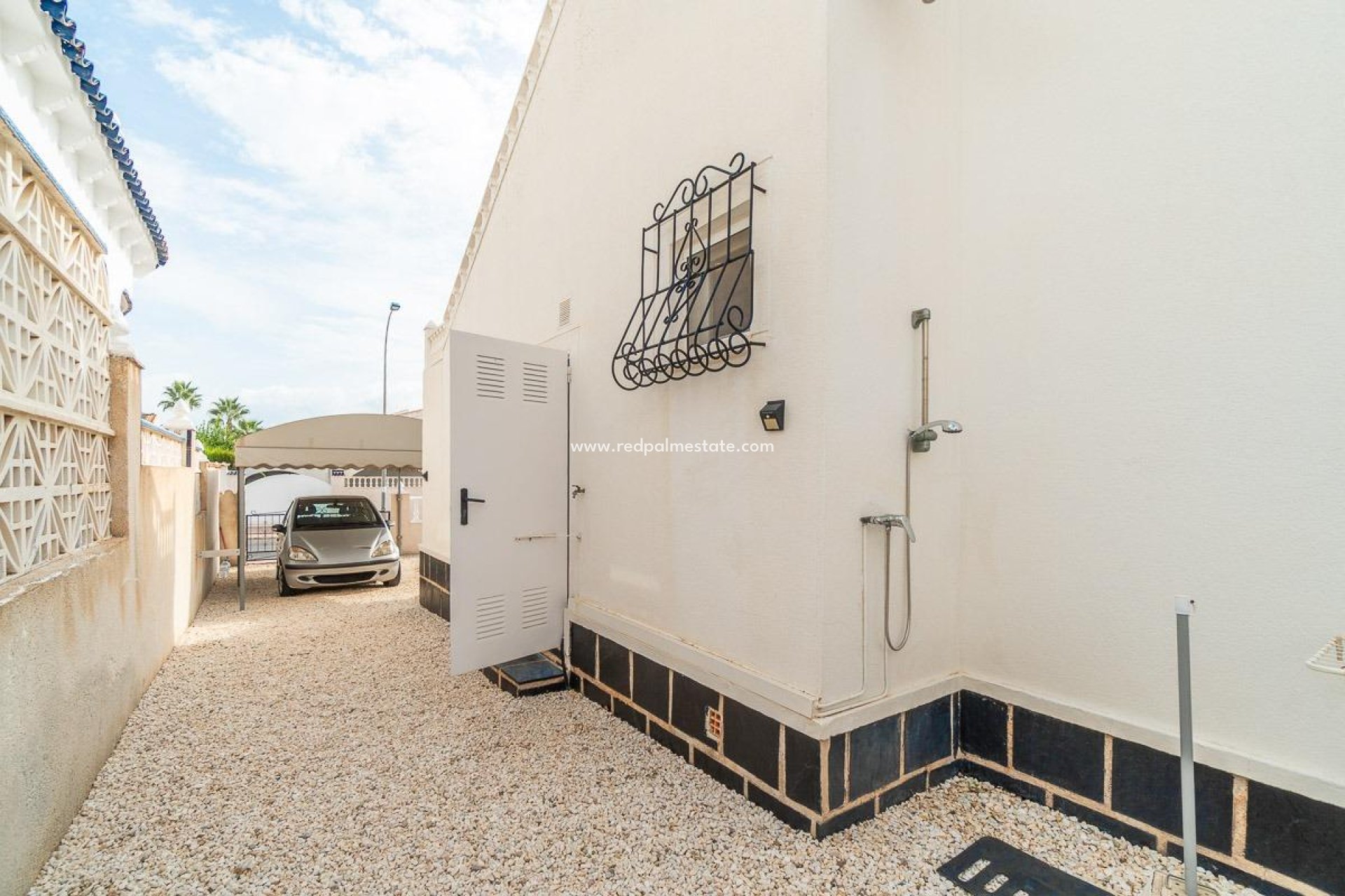 Resale - Villa -
Orihuela Costa - La Florida