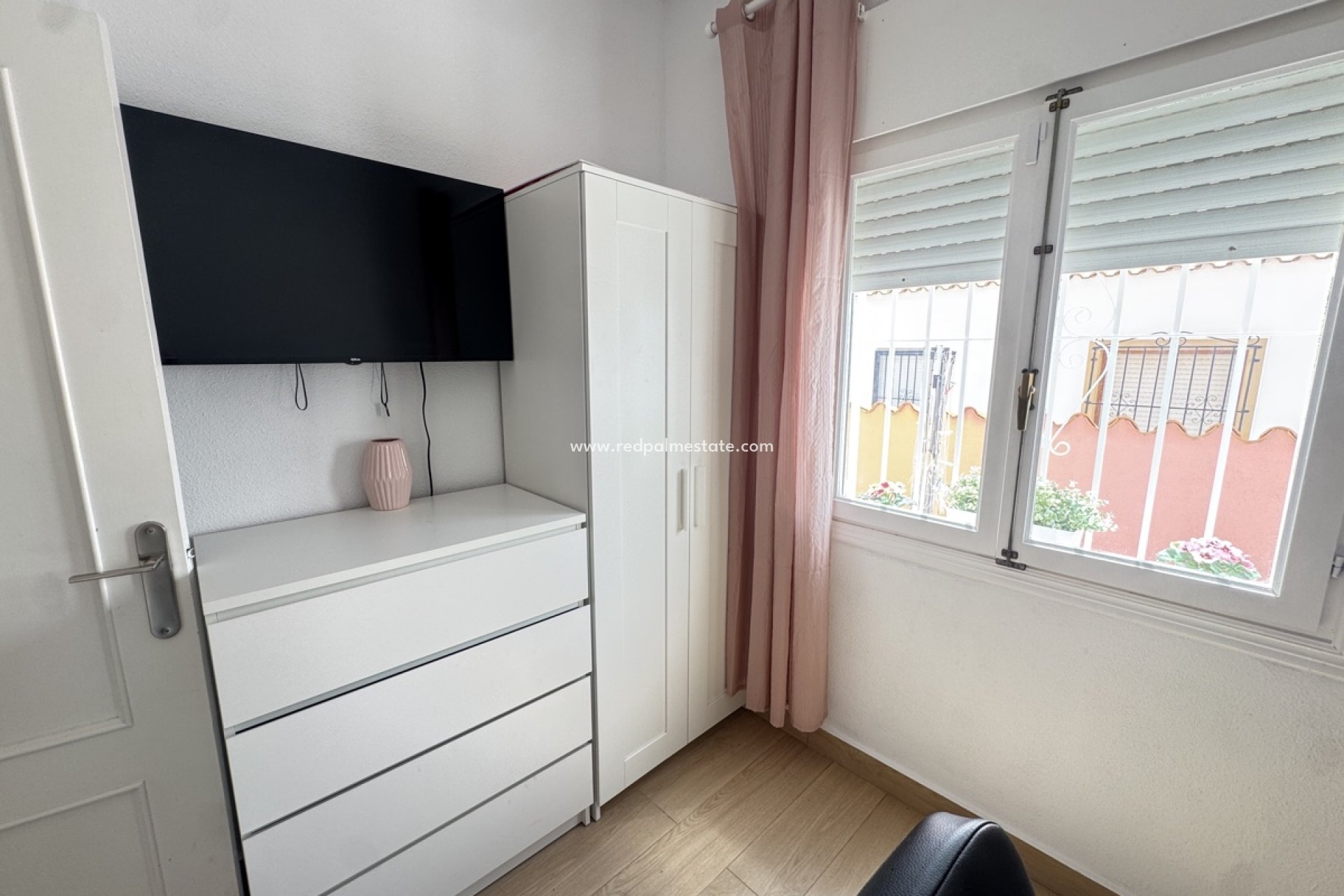 Resale - Villa -
Orihuela Costa - La Florida