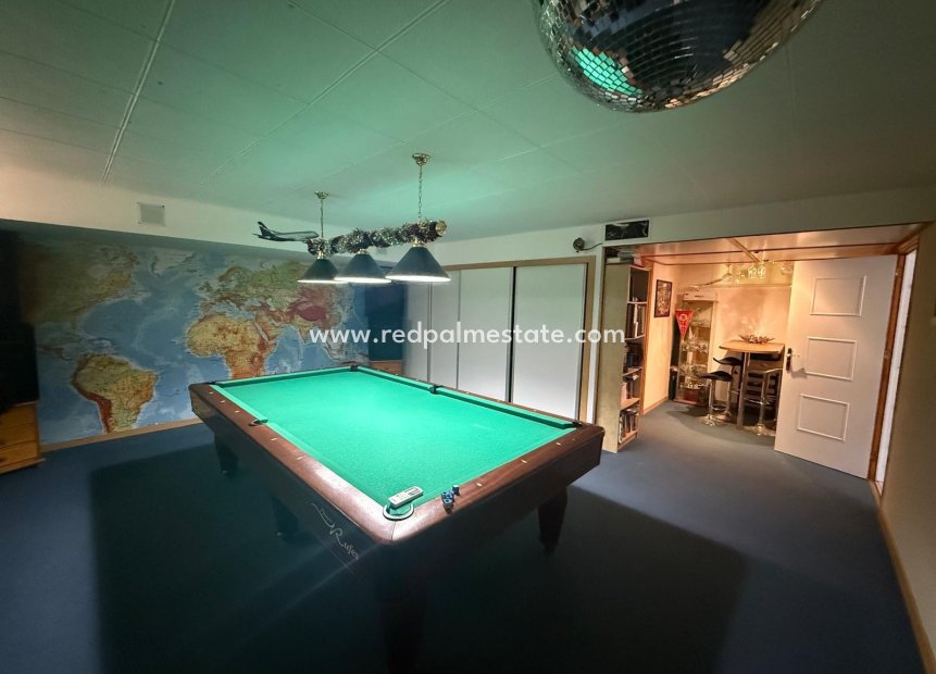 Resale - Villa -
Orihuela Costa - La Florida